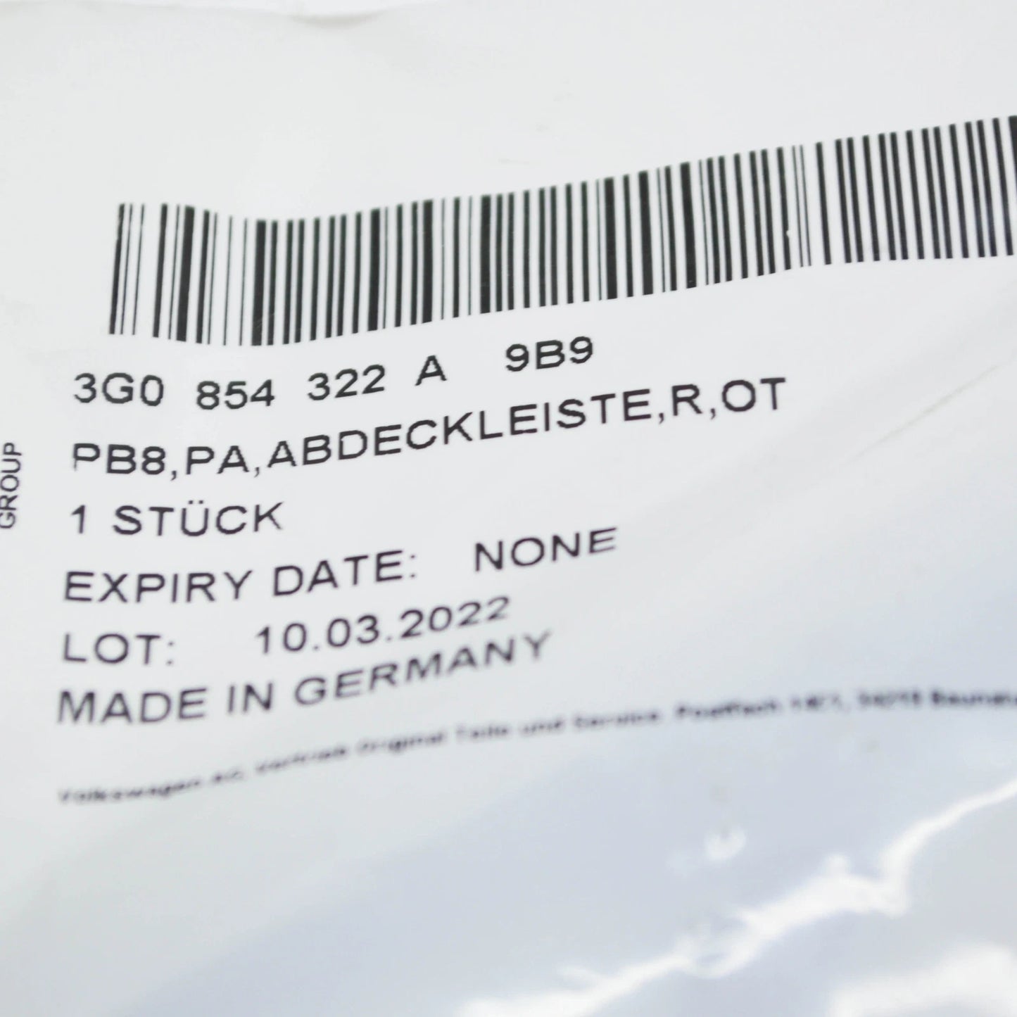 NEW VW PASSAT ALLTRACK B8 FRONT BUMPER RIGHT COVER TRIM 3G0854322A9B9