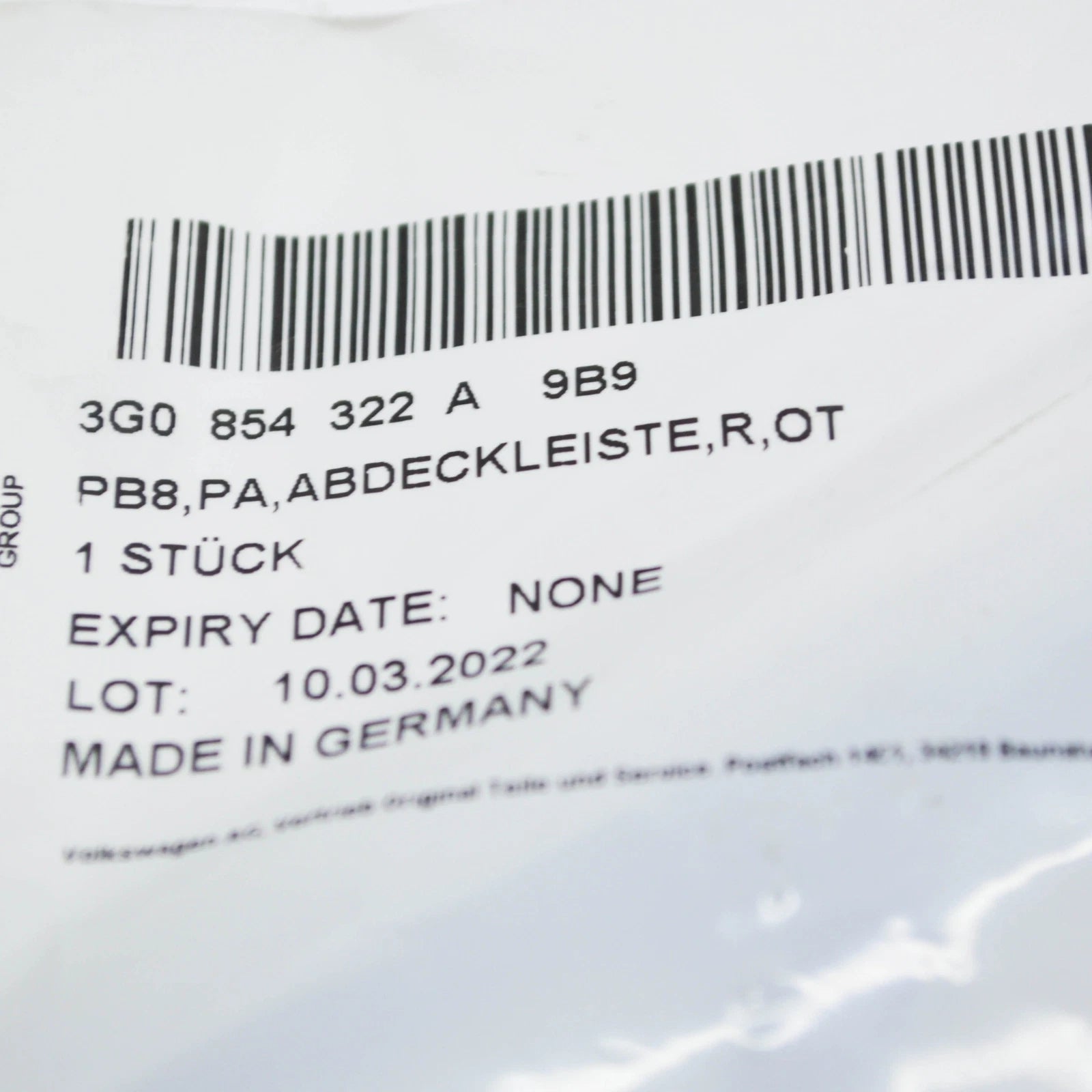 NEW VW PASSAT ALLTRACK B8 FRONT BUMPER RIGHT COVER TRIM 3G0854322A9B9