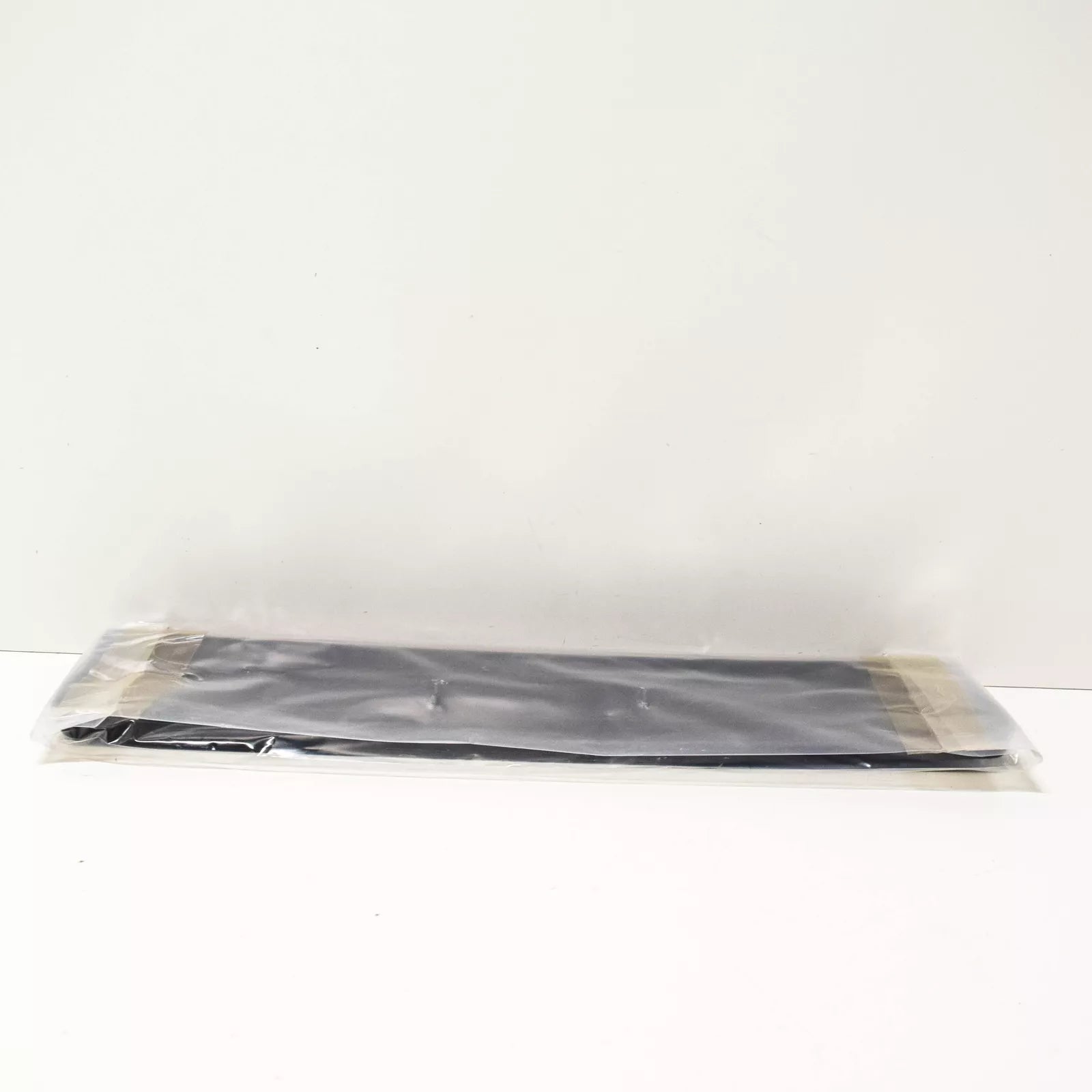 NEW BMW 1 F20 FRONT BUMPER LICENSE PLATE HOLDER 51137383756 7383756 2015