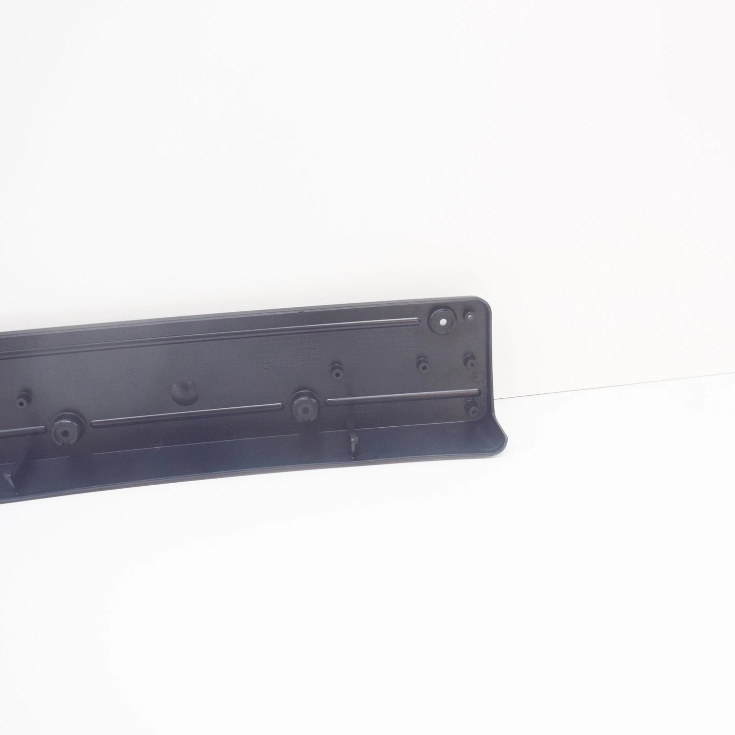 NEW BMW X5 F85 FRONT M BUMPER LICENSE NUMBER PLATE 51118056299 8056299 ORIGINAL