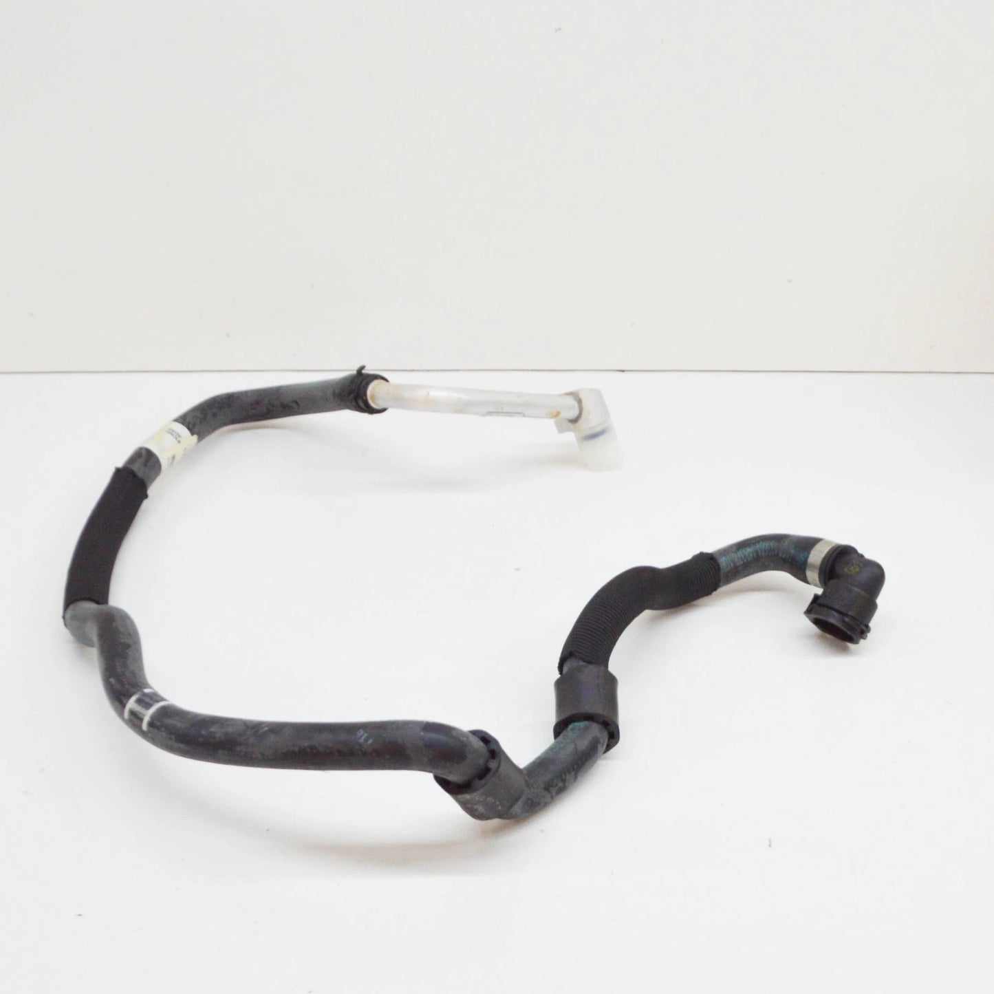NEW BMW 5 F10 ENGINE COOLANT HOSE 17127639460 7639460 ORIGINAL
