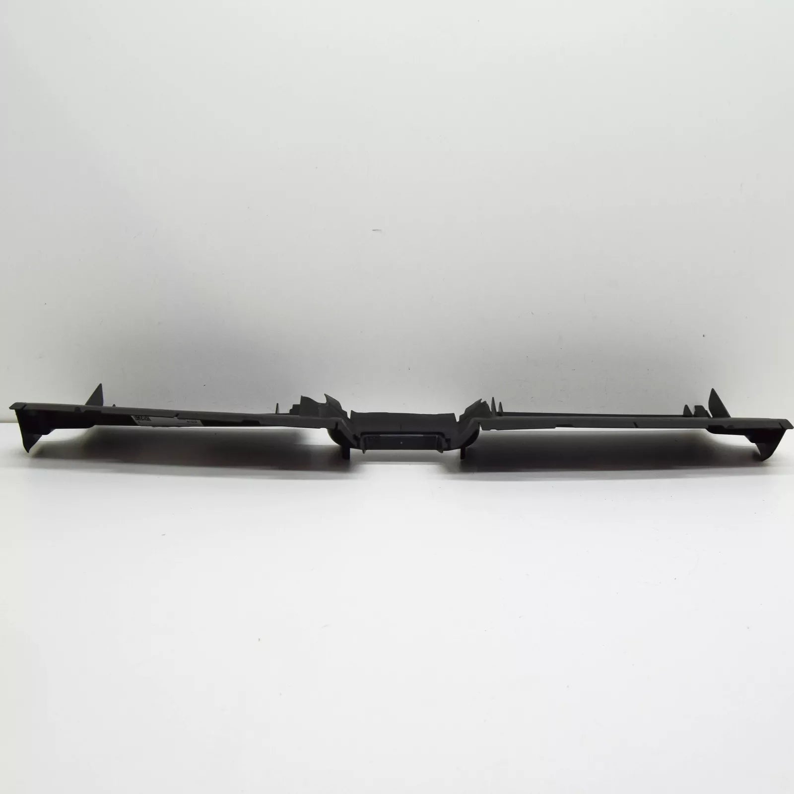 NEW VOLKSWAGEN ARTEON 3H7 RADIATOR UPPER AIR GUIDE 3G0121330G ORIGINAL