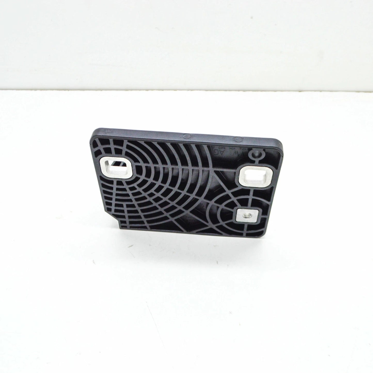 NEW VOLKSWAGEN ID.4 E21 LEFT RADIATOR HOLDER BRACKET 1EA121367G