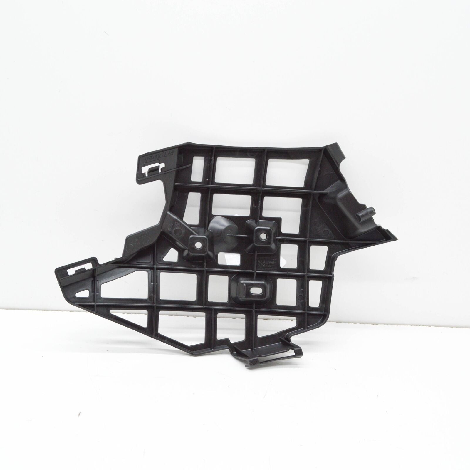 NEW VOLKSWAGEN PASSAT B8 FRONT LEFT BUMPER BRACKET 3G0807177D ORIGINAL
