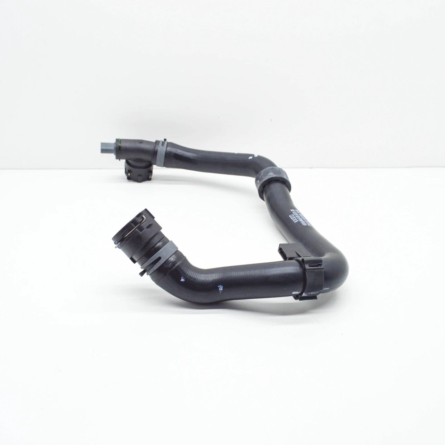 NEW VW TIGUAN AD COOLANT HOSE WITH QUICK RELEASE COUPLING 5QF122051BE