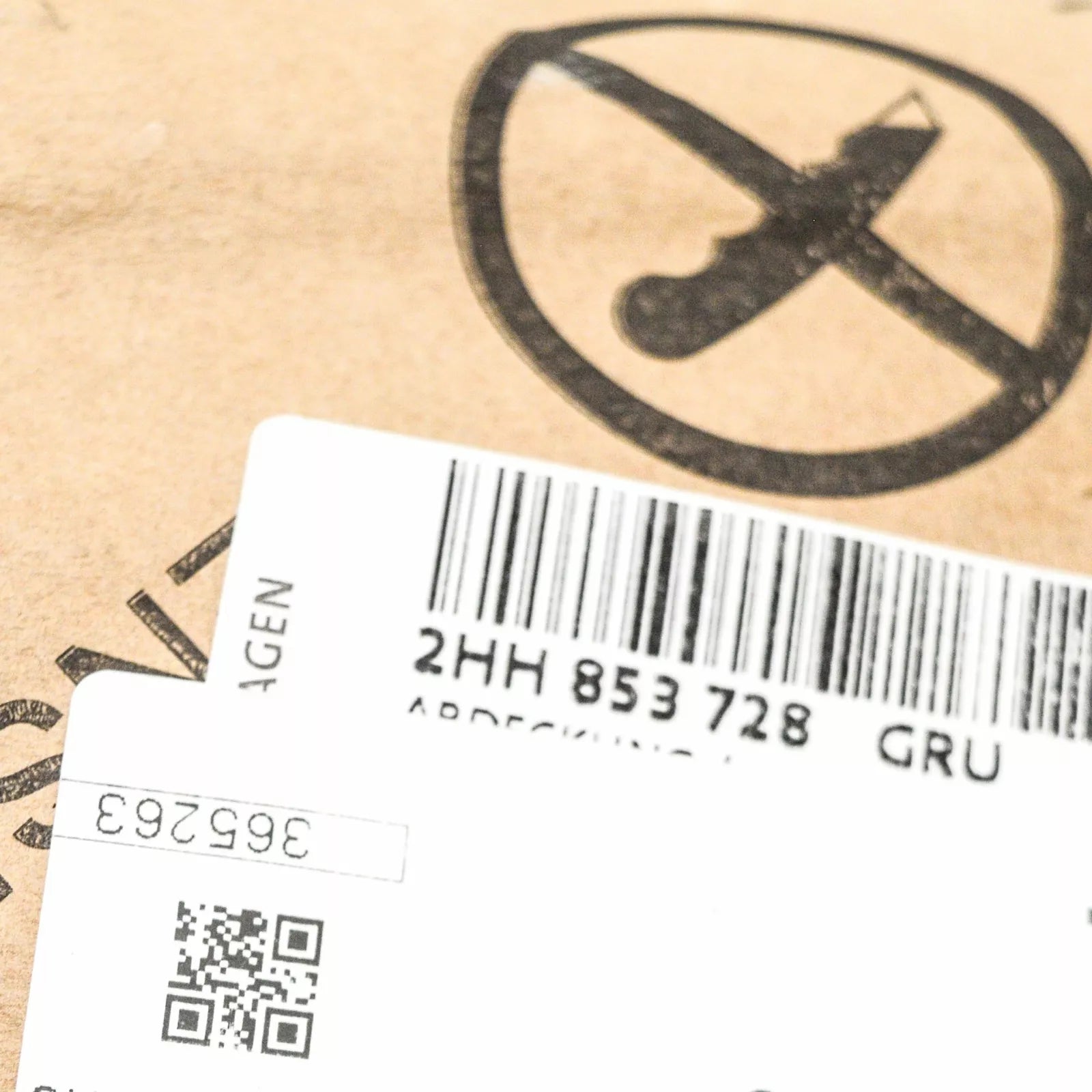 NEW VOLKSWAGEN AMAROK FRONT RIGHT WHEEL COVER PRIMED 2HH853728GRU