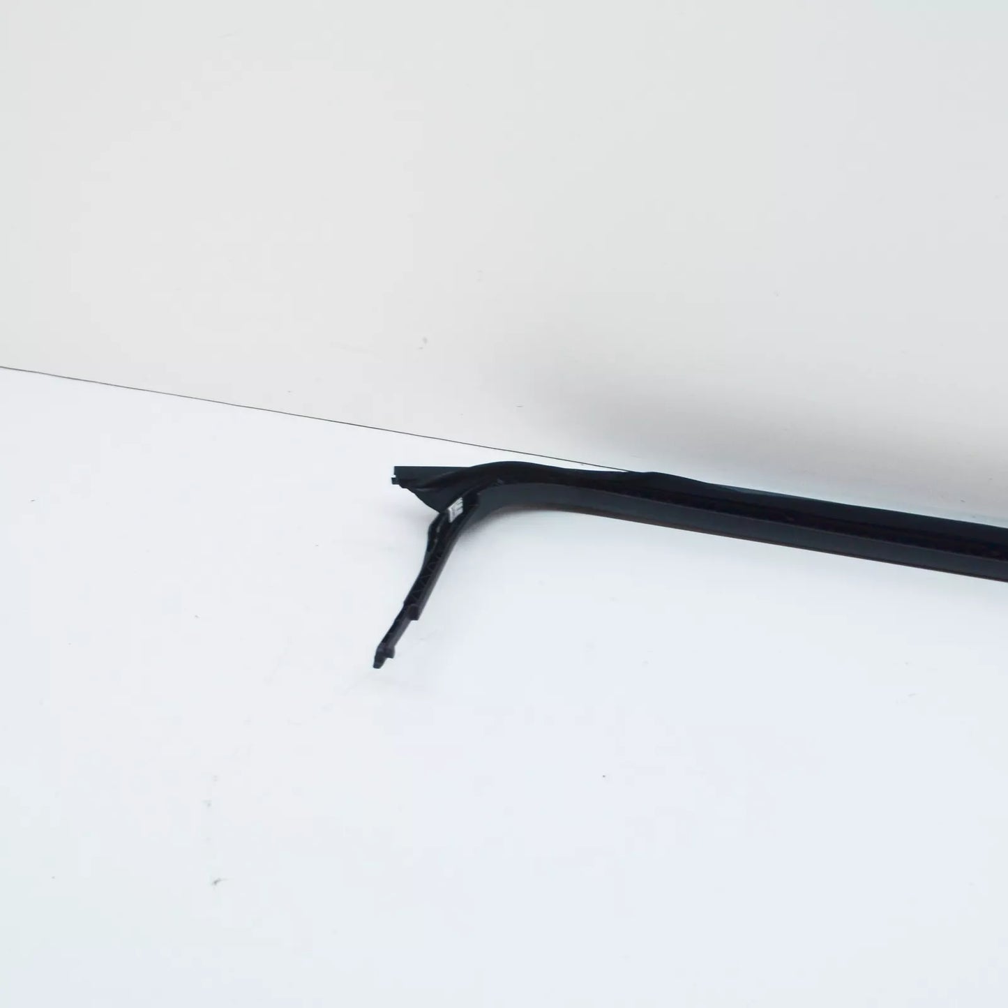 NEW AUDI Q3 8U FRONT SUNROOF AIR DEFLECTOR 8K9877651B