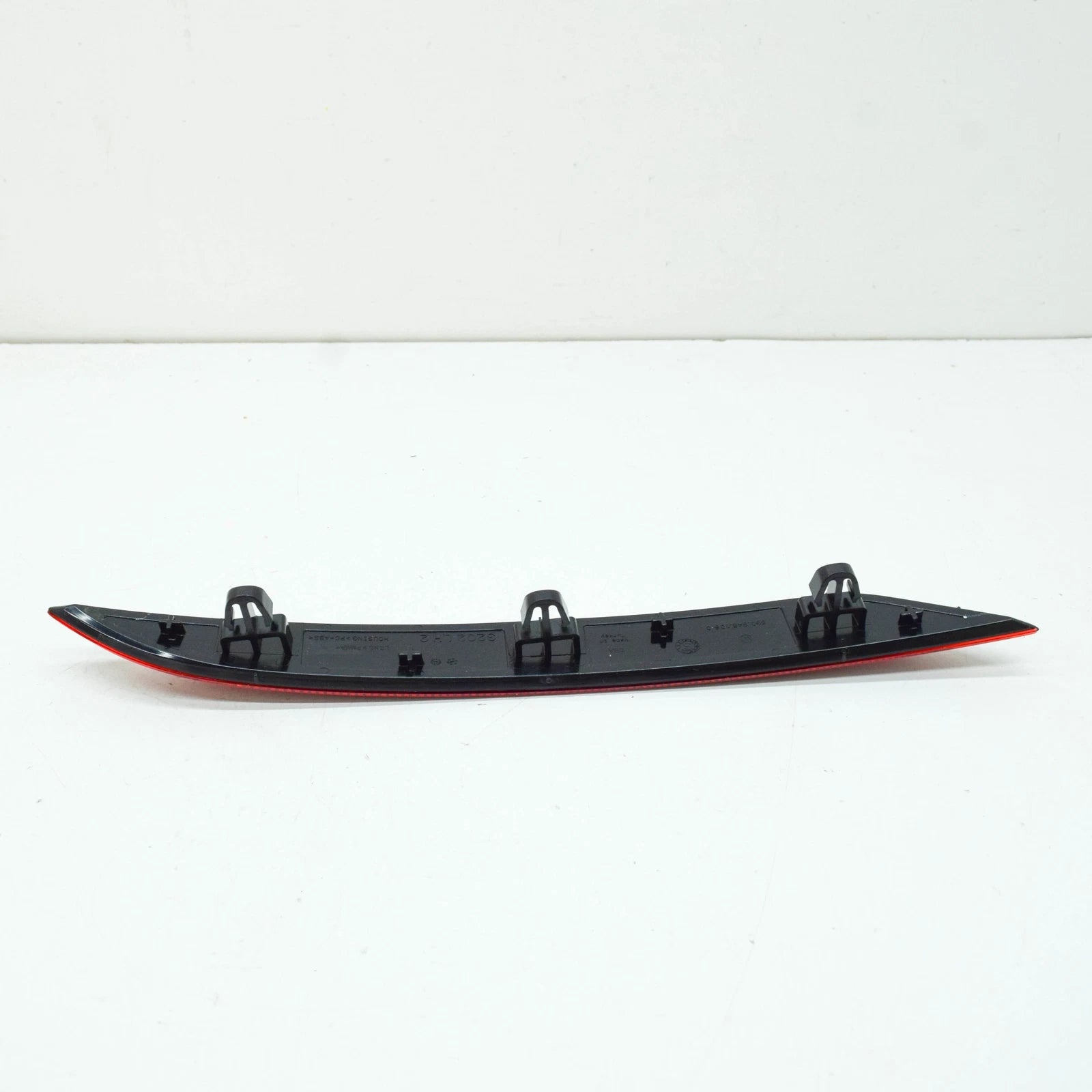 NEW VOLKSWAGEN GOLF MK7 REAR LEFT BUMPER REFLECTOR 5G0945105C ORIGINAL