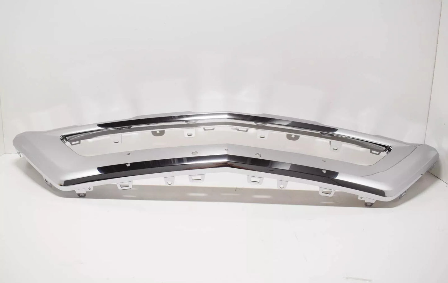 NEW MB GLK-CLASS X204 FRONT BUMPER LOWER GRILLE CHROME TRIM A2048852722 ORIGINAL