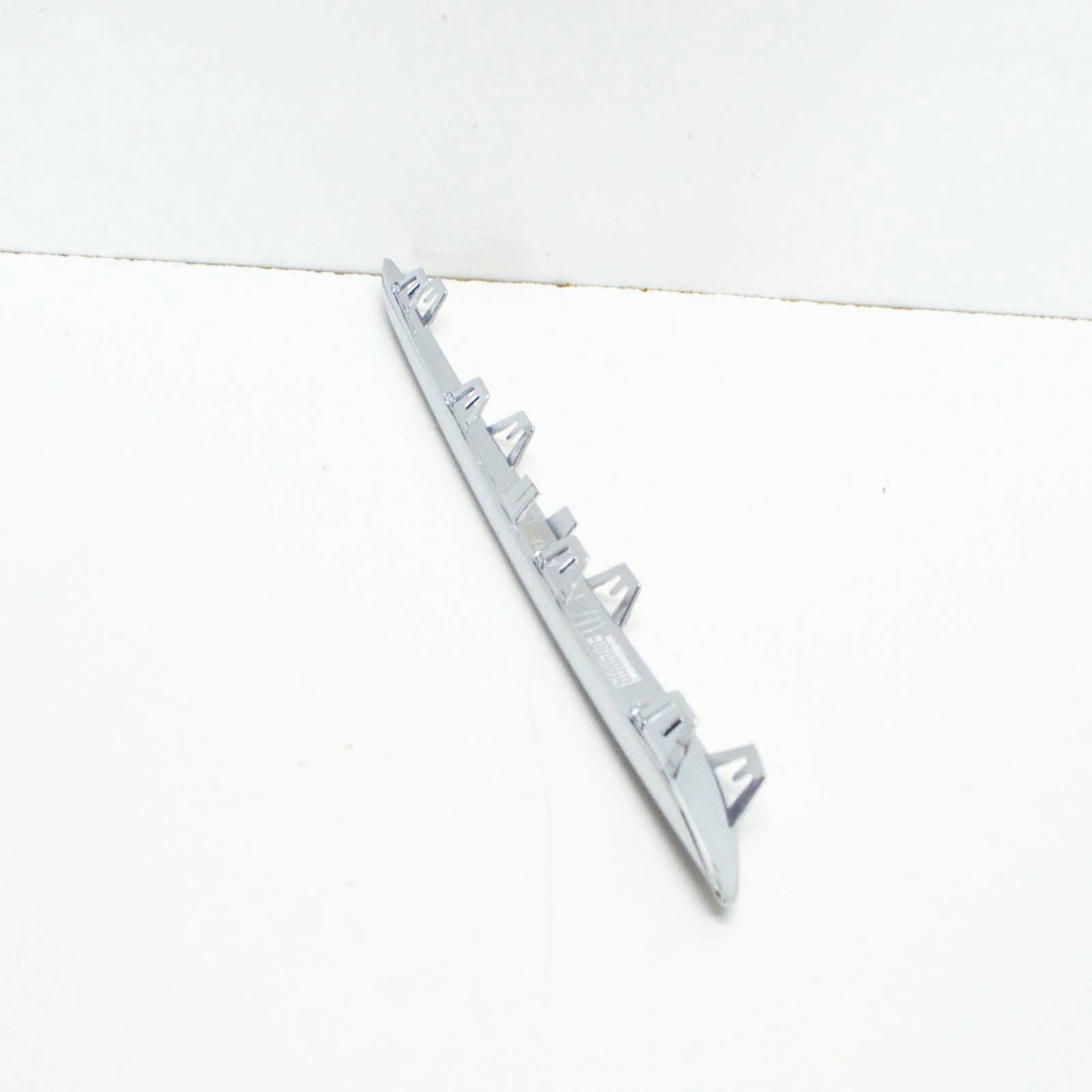 NEW MERCEDES-BENZ CLA COUPE C117 FRONT GRILLE LEFT TRIM A1178850921