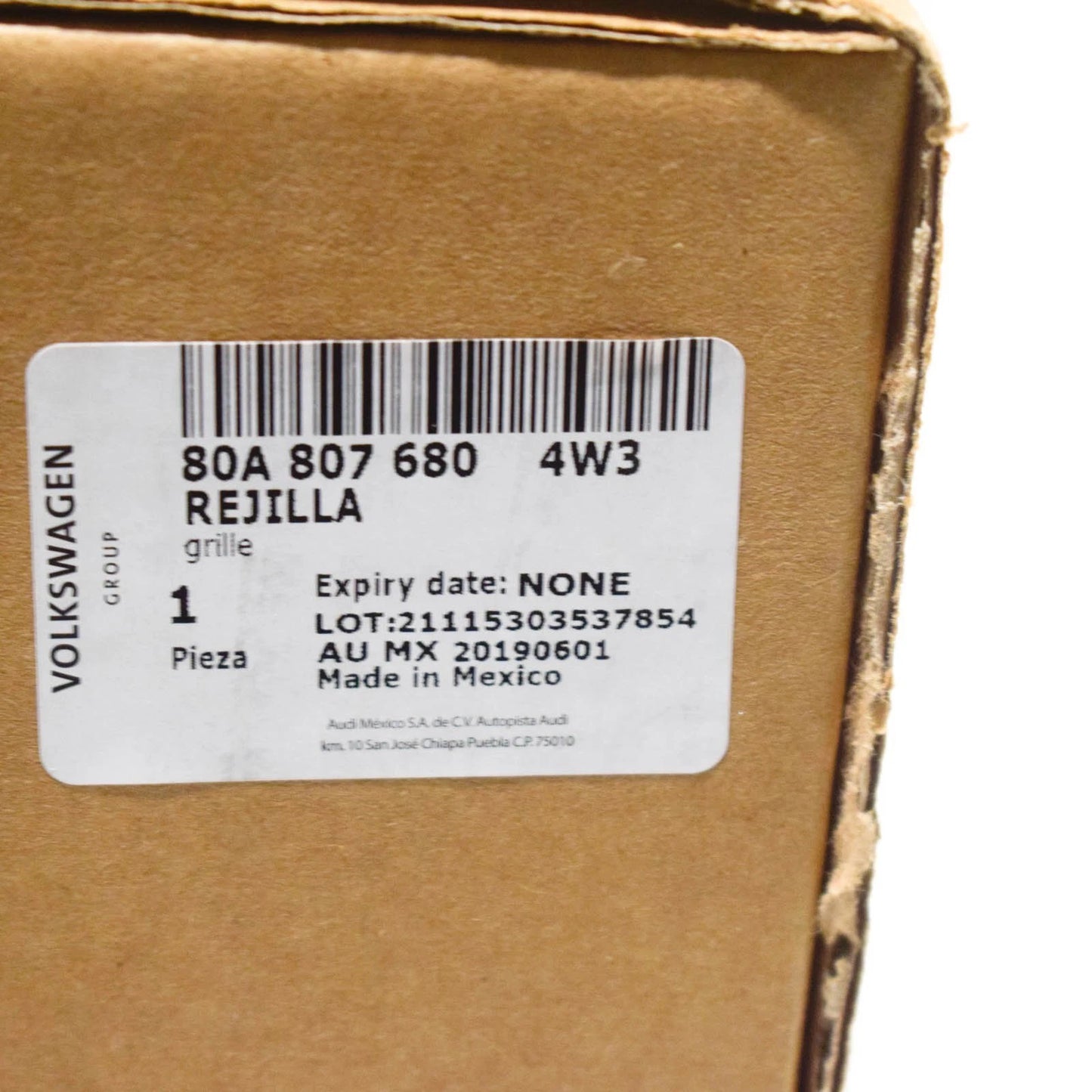 NEW AUDI Q5 80A FRONT BUMPER RIGHT SIDE GRILLE 80A807680 4W3 ORIGINAL