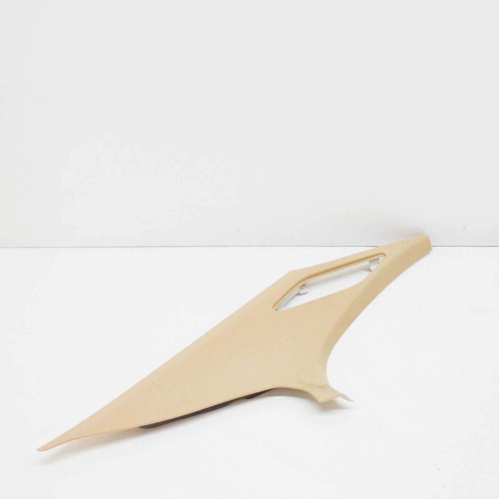 NEW BMW 5 E39 REAR LEFT COLUMN TRIM PANEL 7006853 51437006853 ORIGINAL