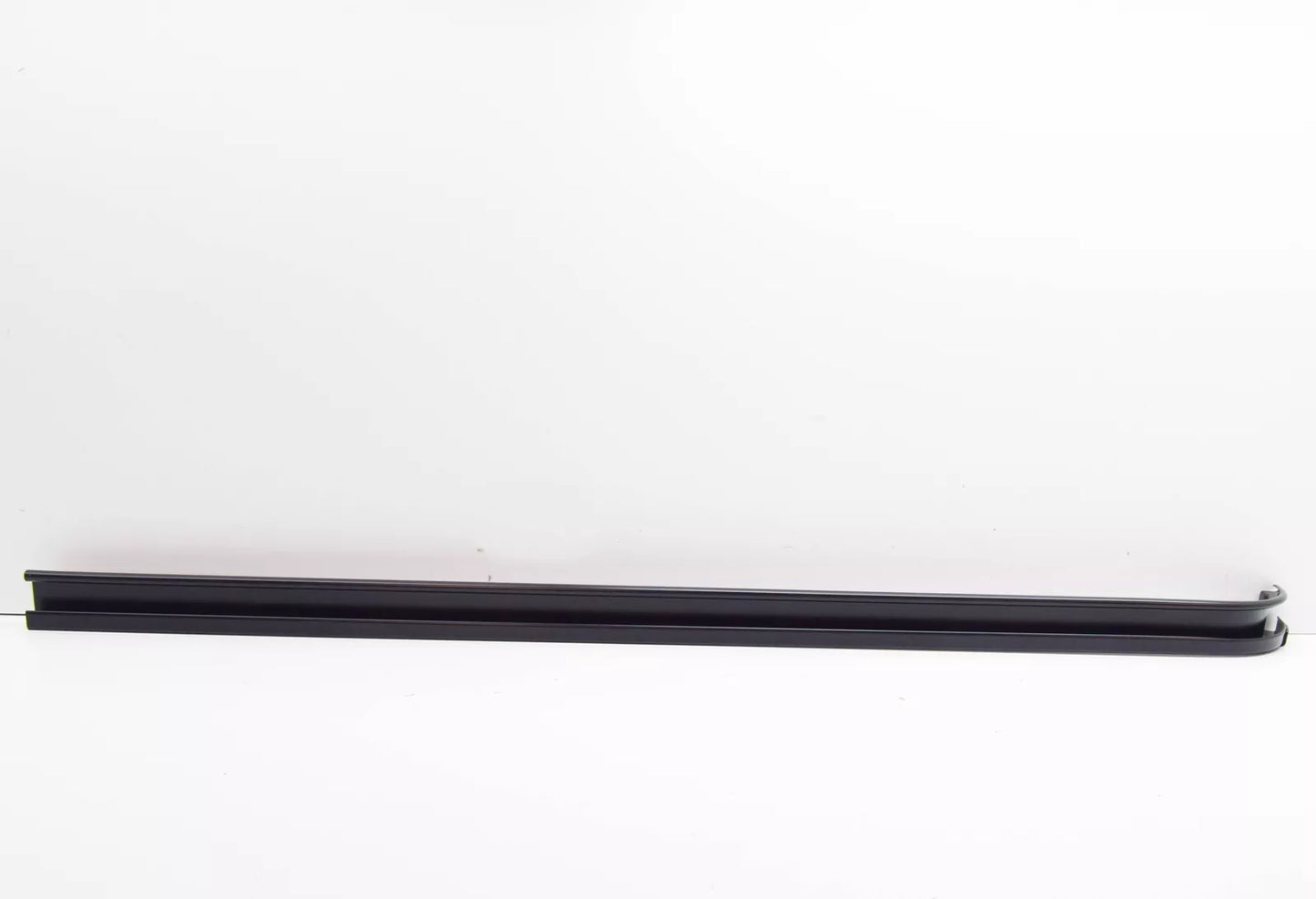 NEW MB SPRINTER 907 REAR SLIDING DOOR LEFT CENTER GUIDE RAIL A9107660700