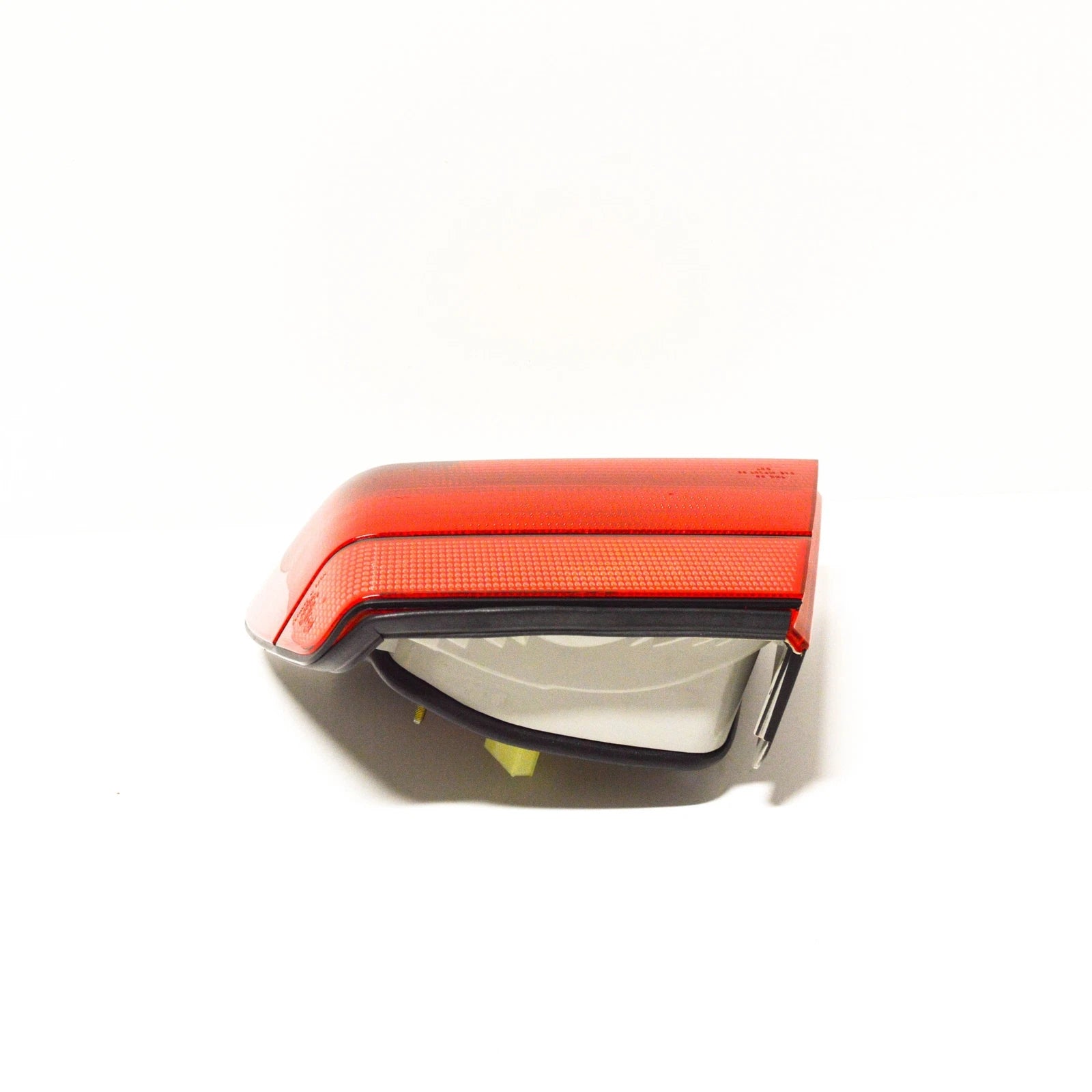 NEW BMW 8 E31 RIGHT REAR OUTER TAIL LIGHT 63218354270 ORIGINAL