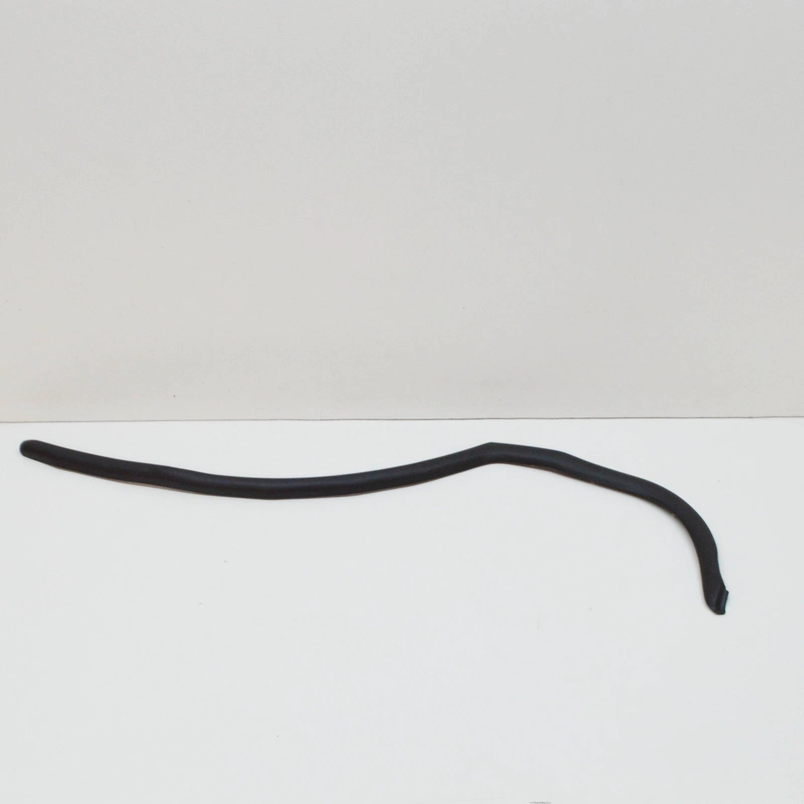 NEW VW TOUAREG 7P5 REAR RIGHT DOOR SEAL 7P0839762K ORIGINAL