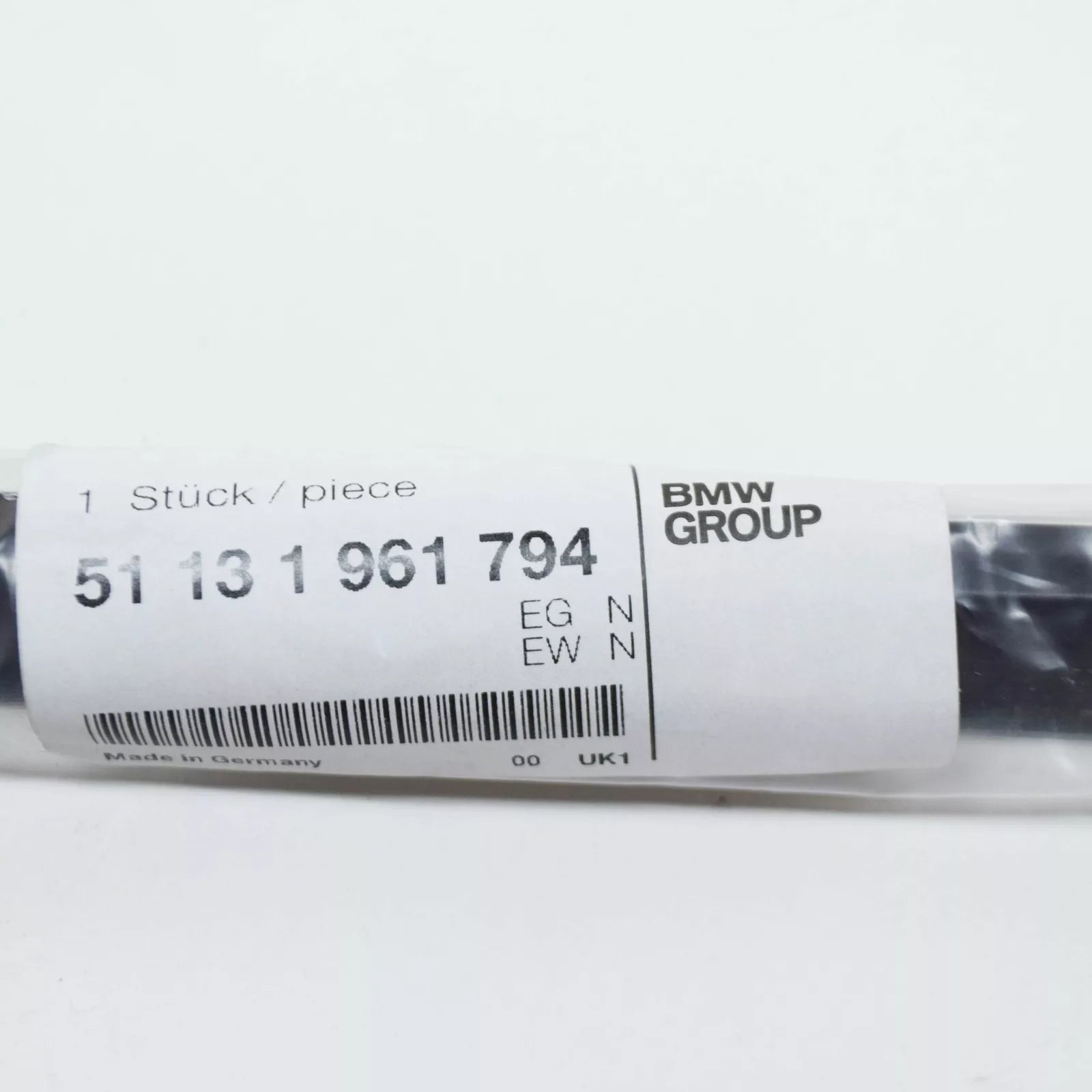 NEW BMW 3 CONVERTIBLE E30 RIGHT SIDE WINDOW MOLDING 51131961794 ORIGINAL