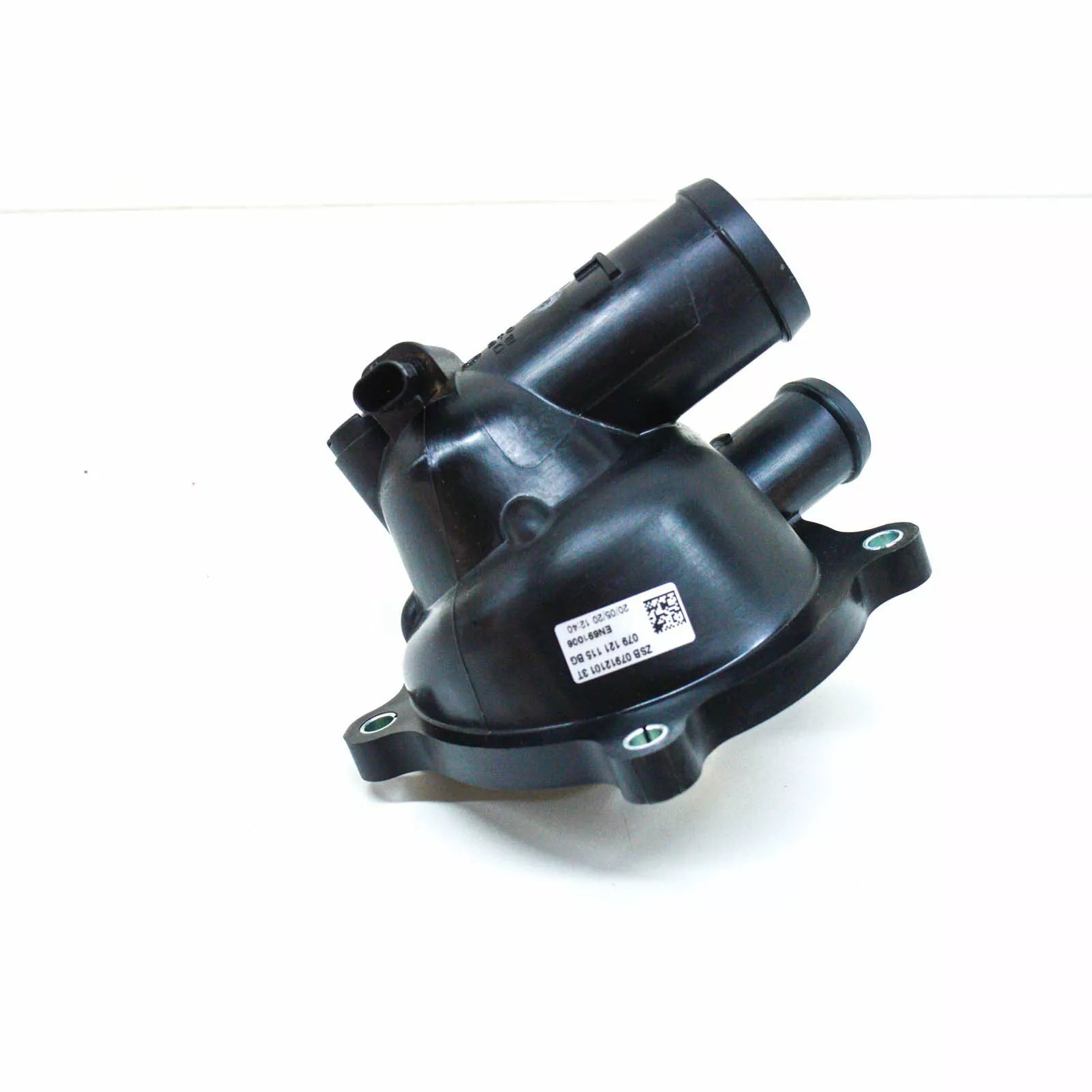 NEW AUDI A8 D4 ENGINE COOLING THERMOSTAT 079121115BG ORIGINAL