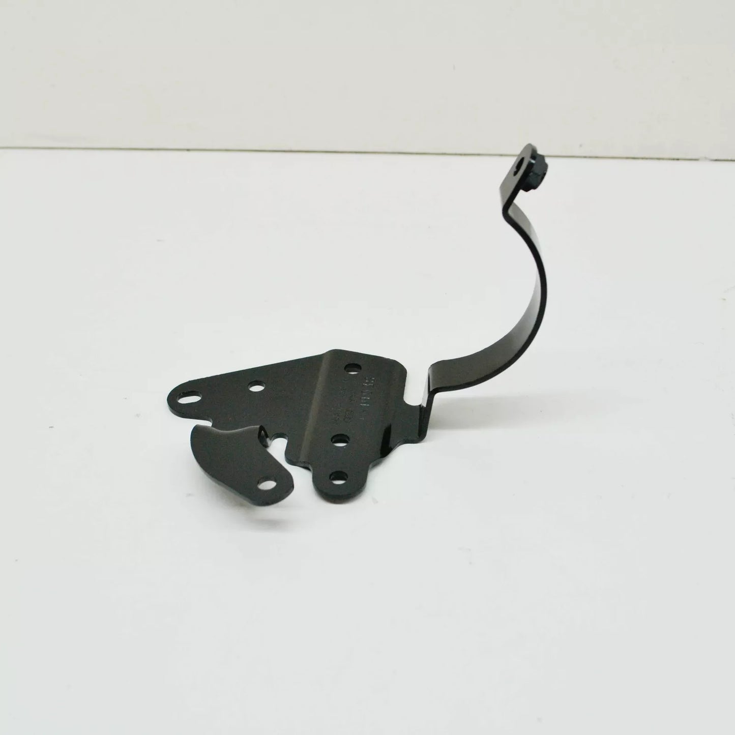 NEW AUDI Q5 80A ENGINE WATER PUMP BRACKET RIGHT 80A145896H ORIGINAL