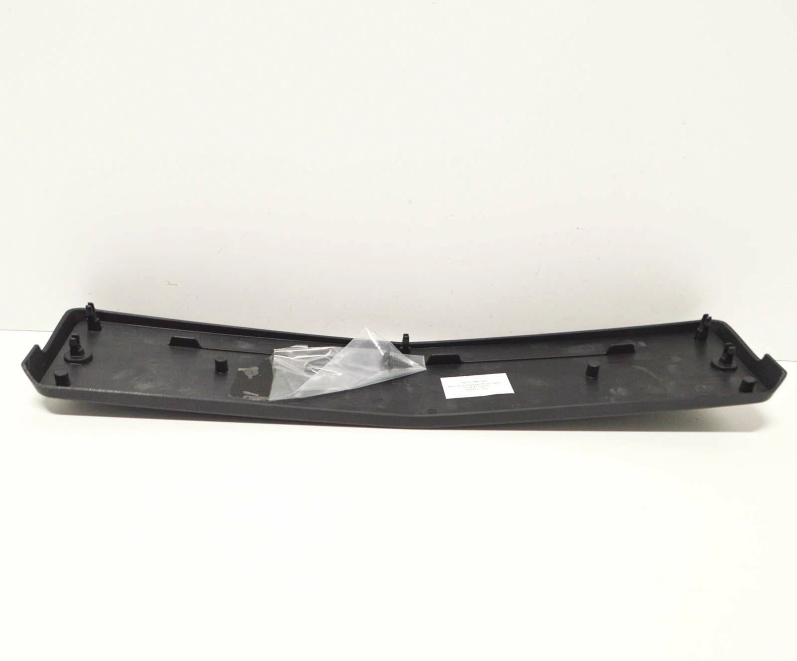 NEW MERCEDES-BENZ C-CLASS W205 LICENSE PLATE HOLDER A2058803302 ORIGINAL