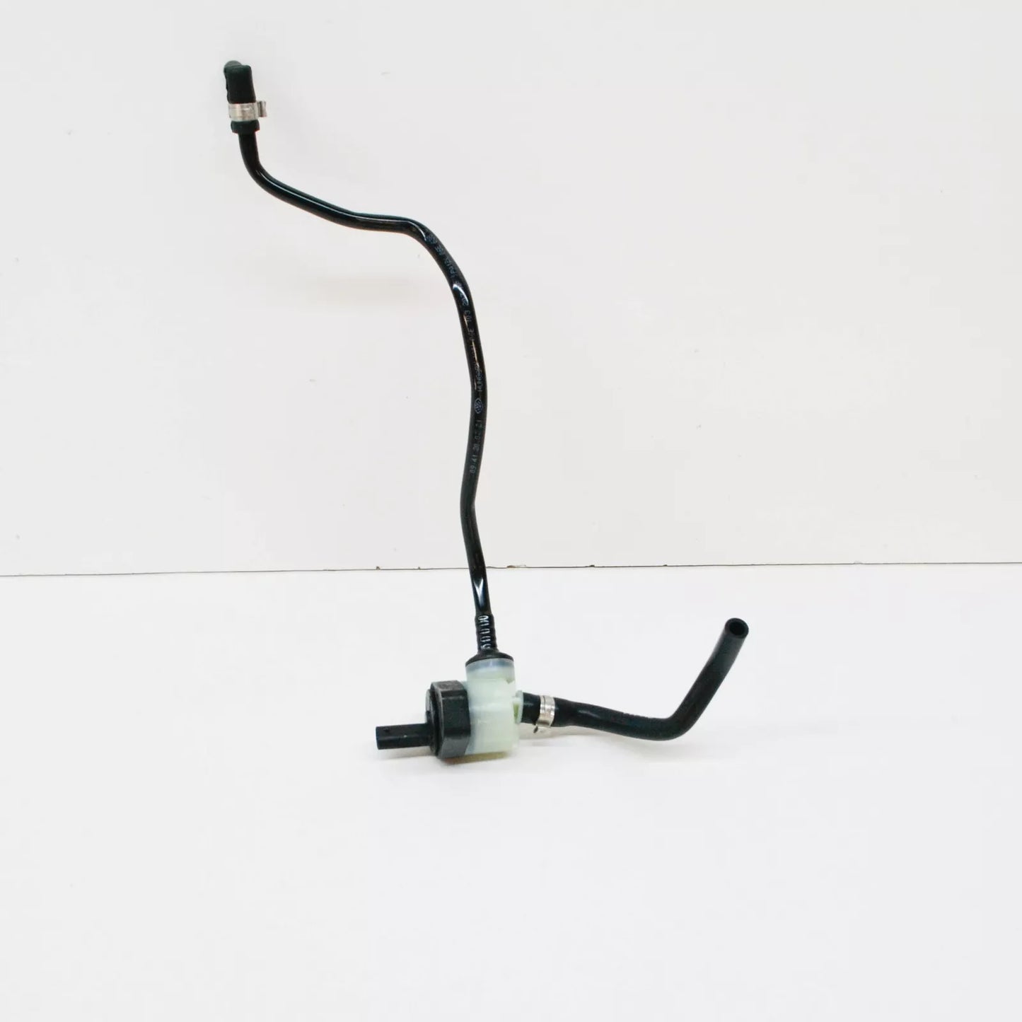 NEW AUDI Q5 8R BREATHER PIPE 06E103207AP