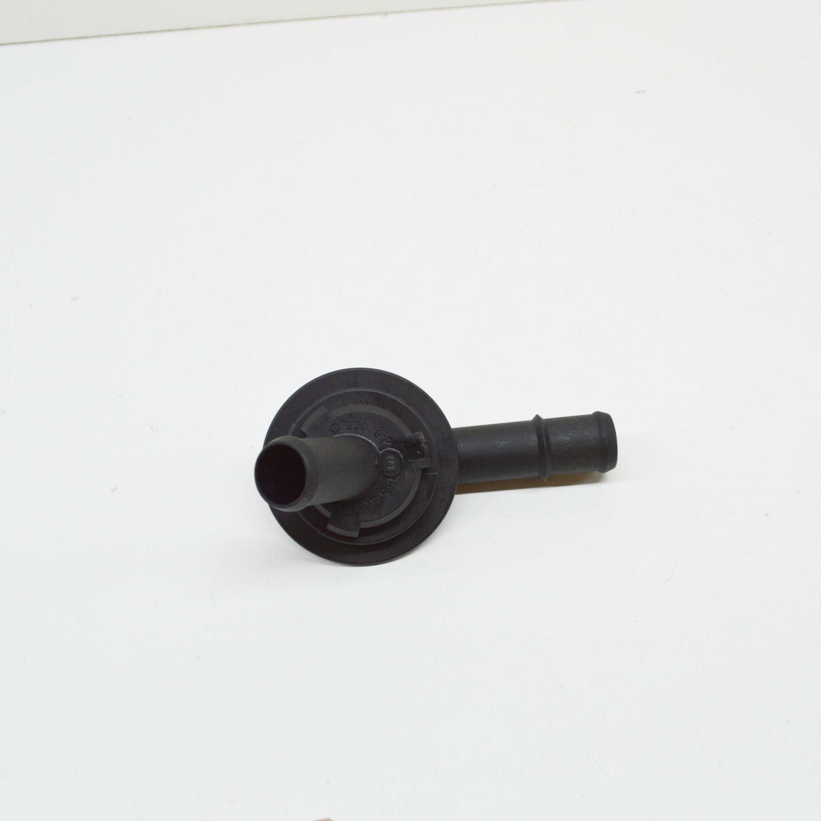 NEW MERCEDES-BENZ S W220 HVAC HEATER HOSE CONNECTOR A2208320115 ORIGINAL