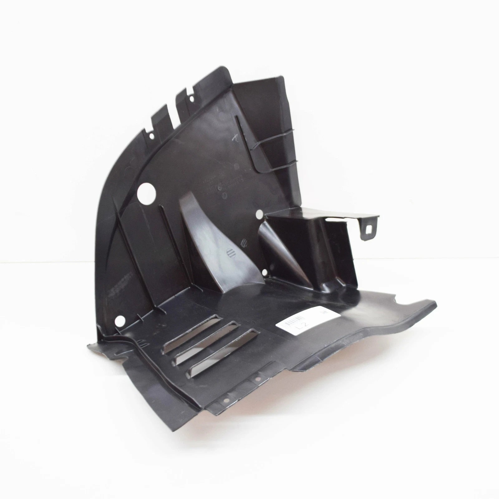 NEW MERCEDES-BENZ C-CLASS W202 FENDER FRONT LEFT LINER A2026982730