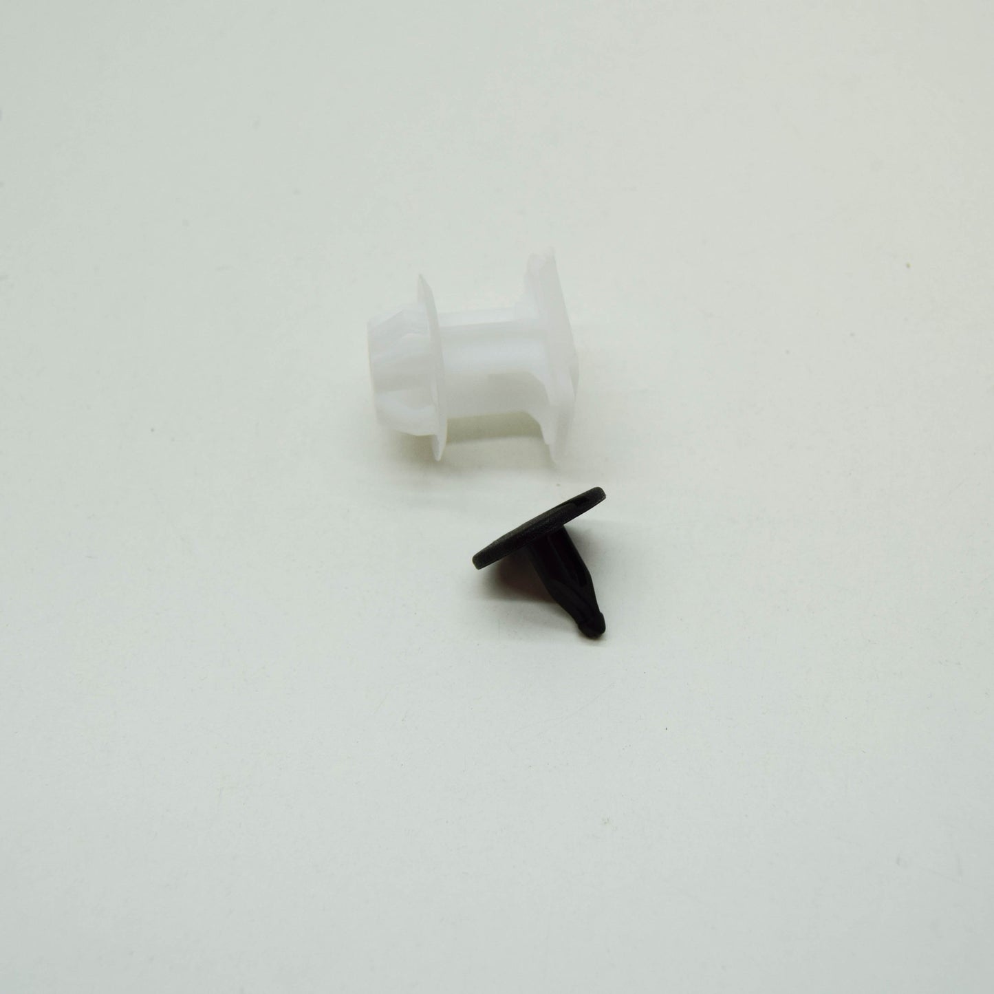 new ford focus mk4 c519 body side trim retainer 2397663 jx7b-286a14-ab original