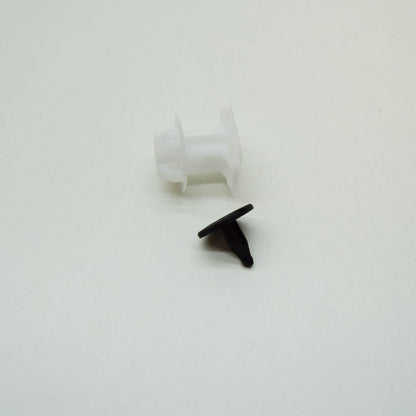 new ford focus mk4 c519 body side trim retainer 2397663 jx7b-286a14-ab original