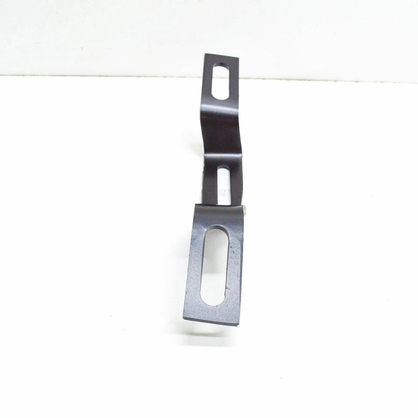 NEW MERCEDES-BENZ SL R107 FRONT BUMPER LEFT BRACKET A1078850940