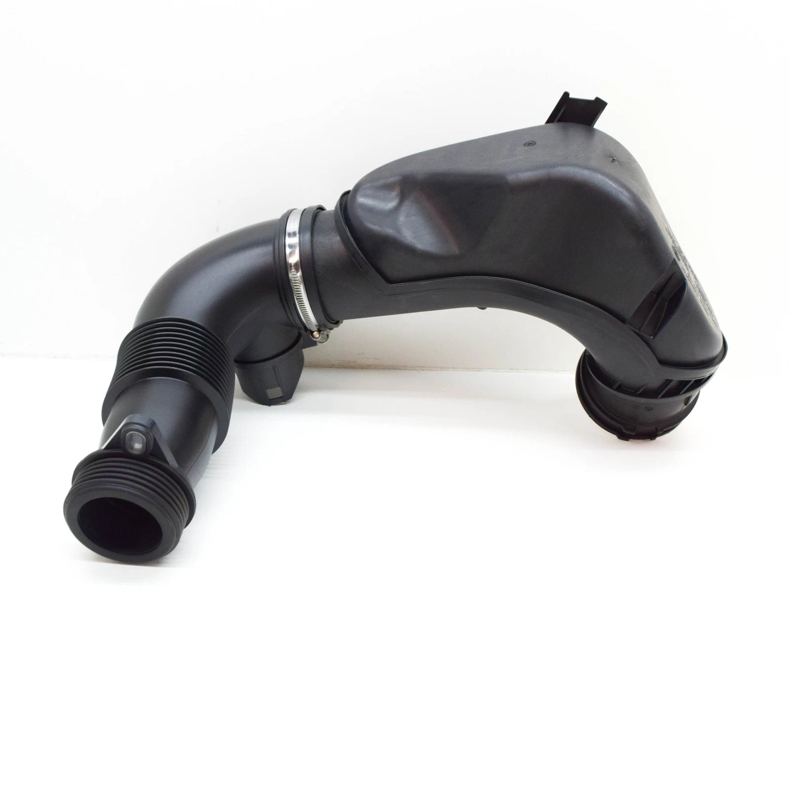 NEW BMW 3 F30 2.0I 135KW AIR INTAKE PIPE HOSE 13717605045 2015 ORIGINAL