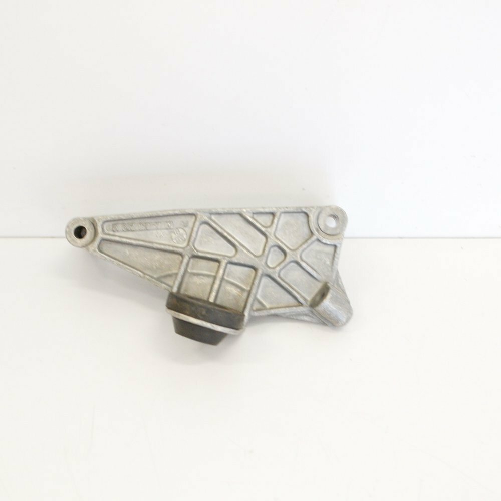 NEW MERCEDES-BENZ E-CLASS W212 ENGINE COVER BRACKET A6420101740 ORIGINAL