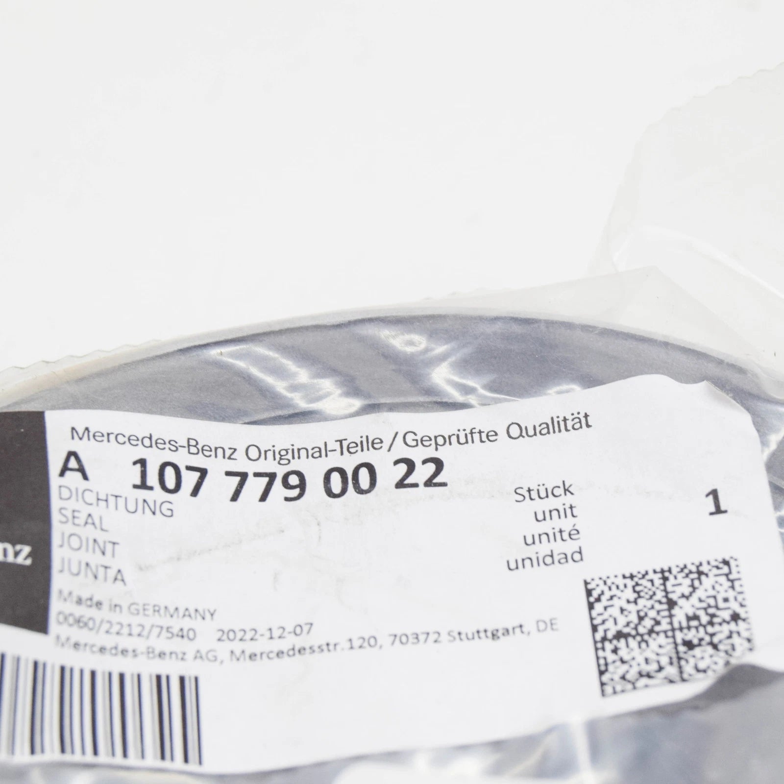 NEW MERCEDES-BENZ SL R107 FRONT FOLDING TOP SEAL A1077790022 ORIGINAL