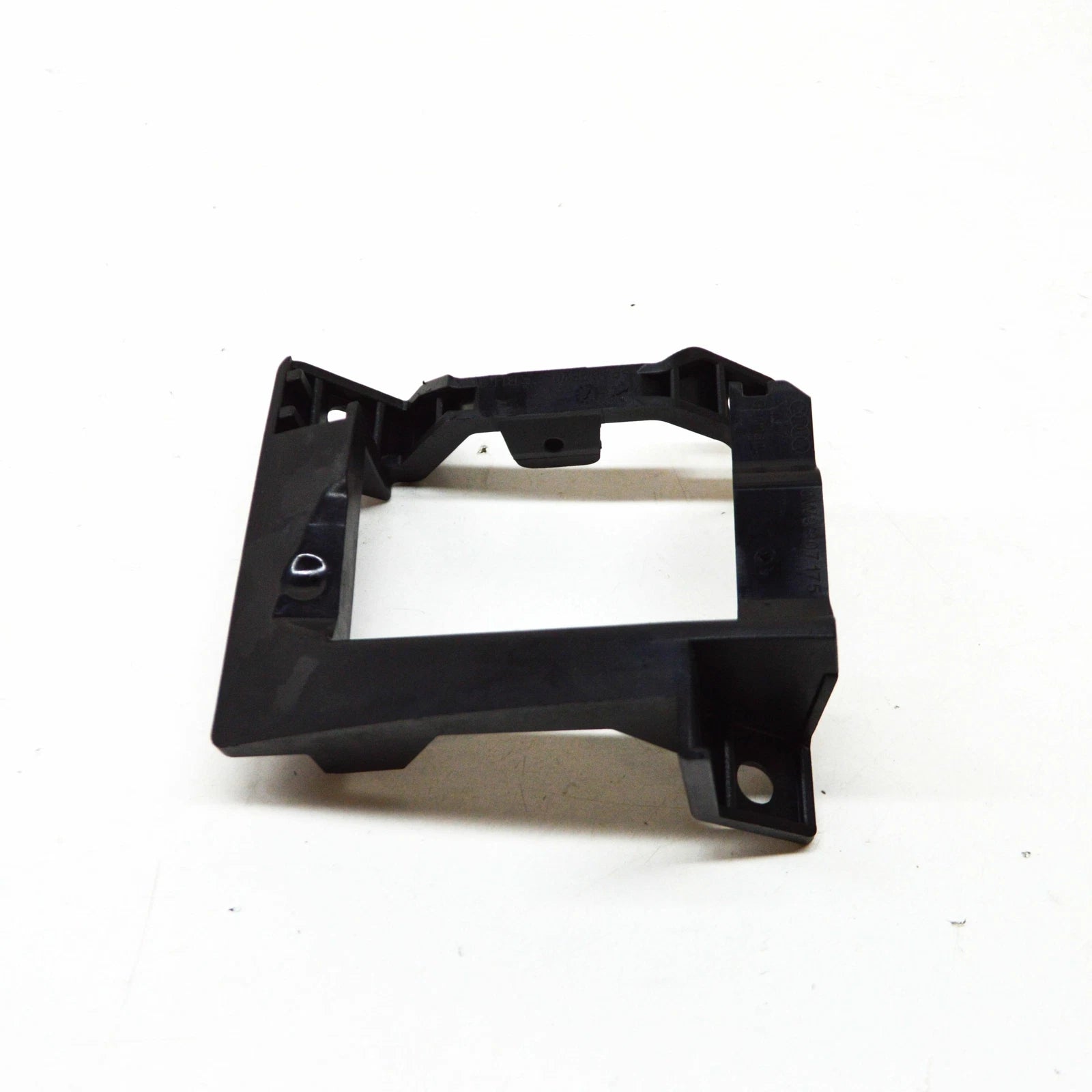 NEW AUDI A4 B9 BLIND SPOT DETECTION WARNING SENSOR HOLDER LEFT 8W9907175