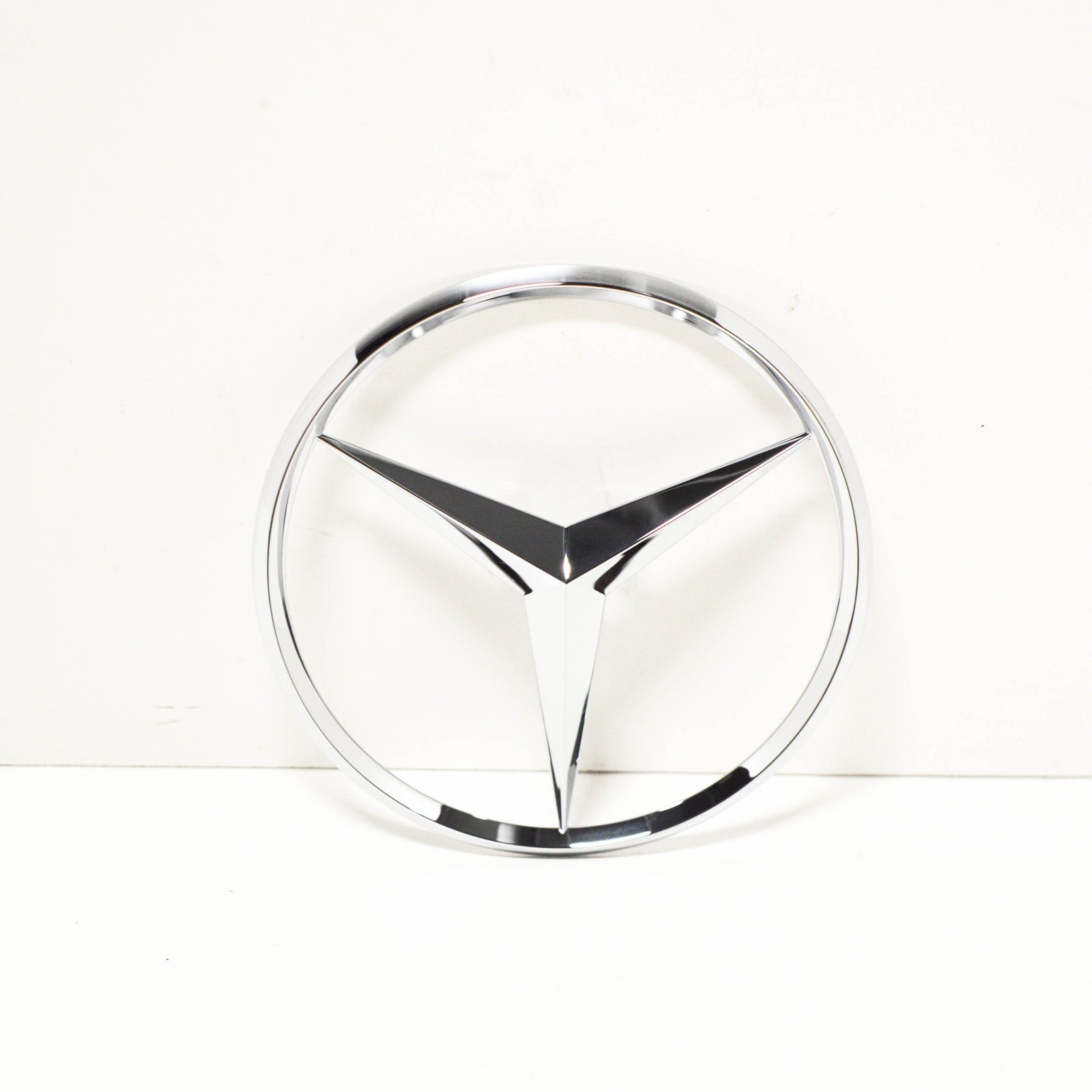 NEW MERCEDES-BENZ W168 A-CLASS W221 REAR BOOT EMBLEM STAR BADGE A2217580058