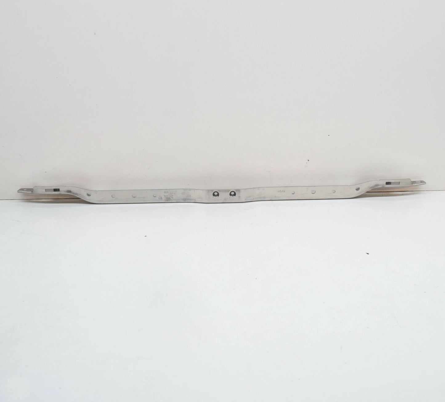 NEW BMW 3 G20 FRONT CENTER UPPER RADIATOR SUPPORT CONNECTION 51647422285