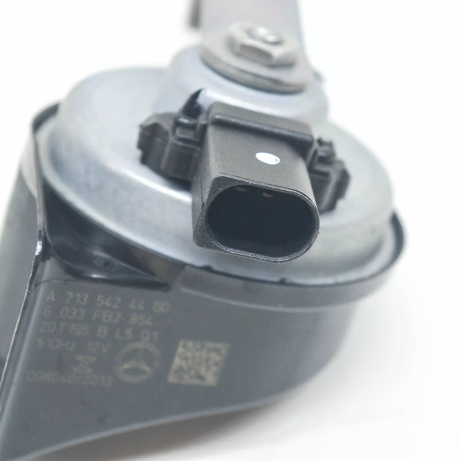 NEW MERCEDES BENZ E W213 FRONT LEFT HORN SIGNAL A2135424400