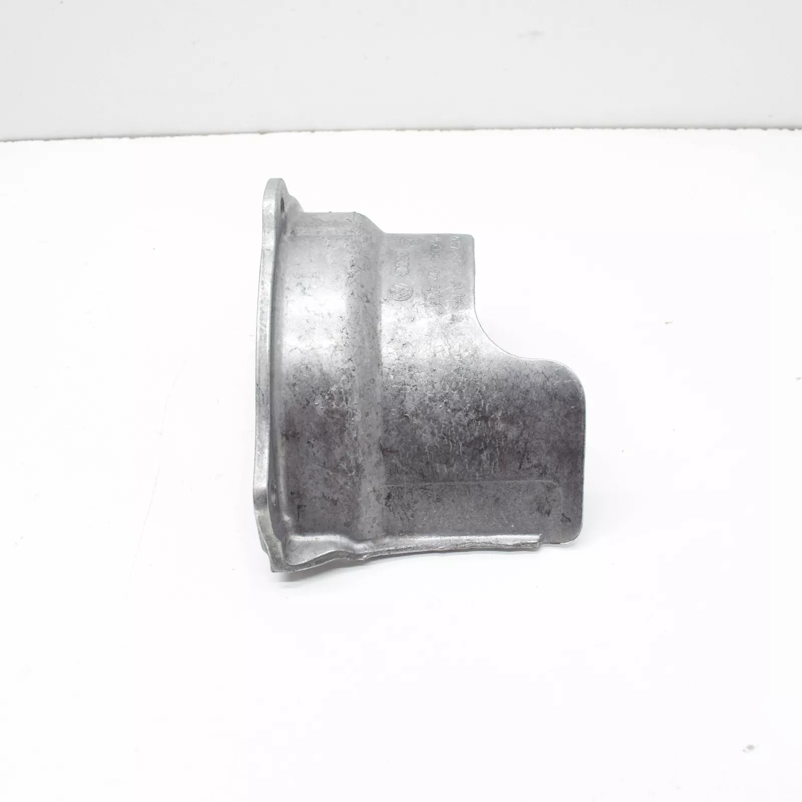 NEW AUDI A4 B9 AVANT FRONT RIGHT DRIVESHAFT HEAT PROTECTION 8W0407720B