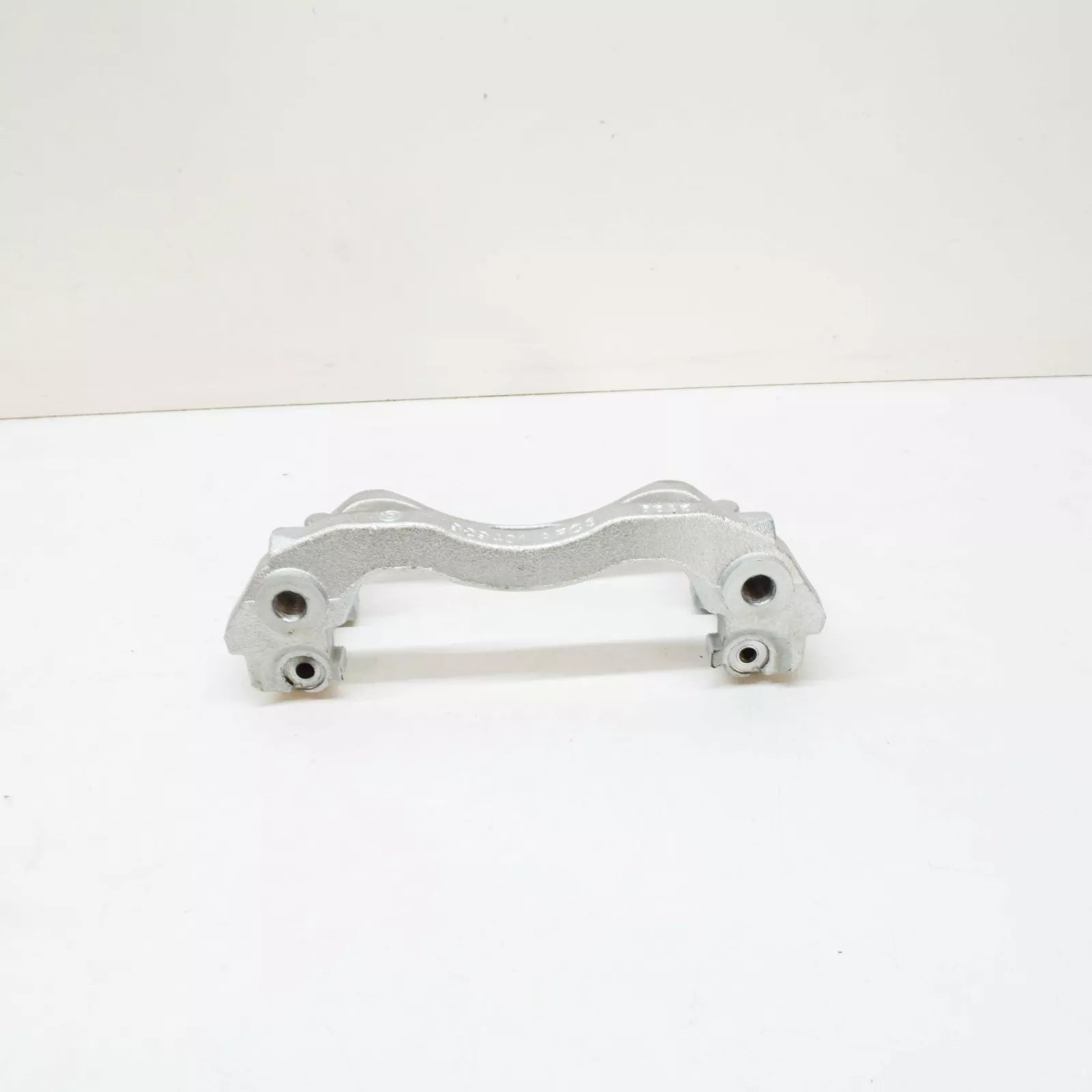 NEW MB SPRINTER 906 FRONT WHEEL BRAKE CALIPER CARRIER A0004207415 ORIGINAL