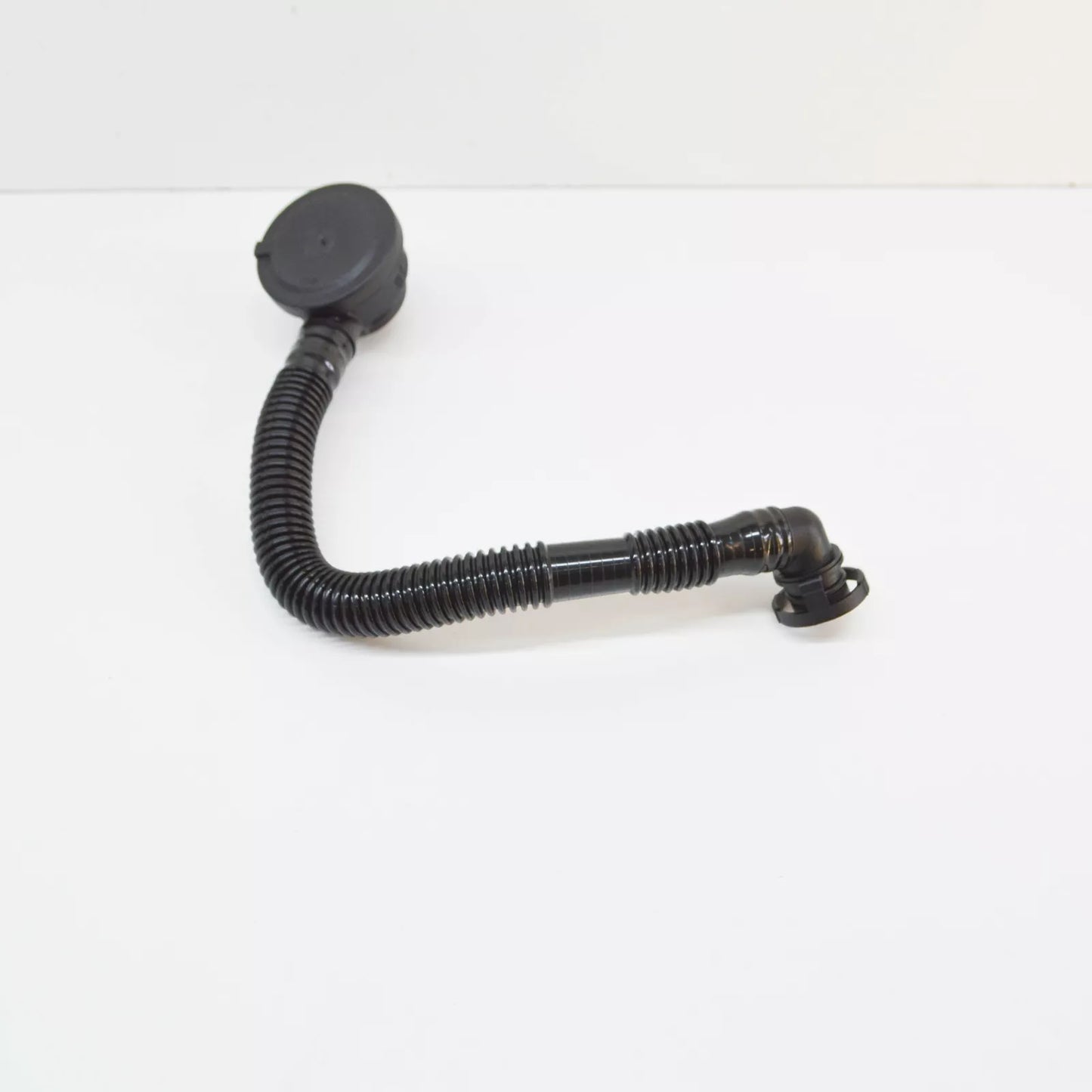 NEW AUDI RS4 B8 RIGHT ENGINE CRANKCASE VENT VALVE 079103210E ORIGINAL