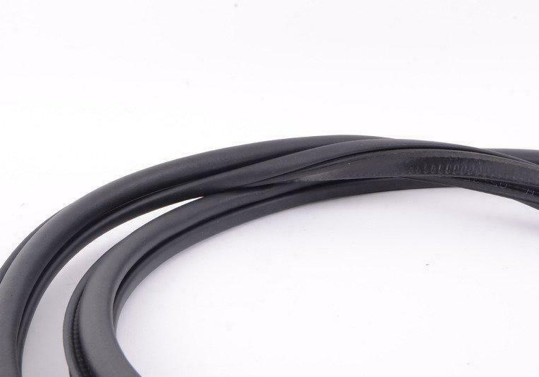 new volkswagen jetta a6 front right door seal 5c6867912j9b9 original