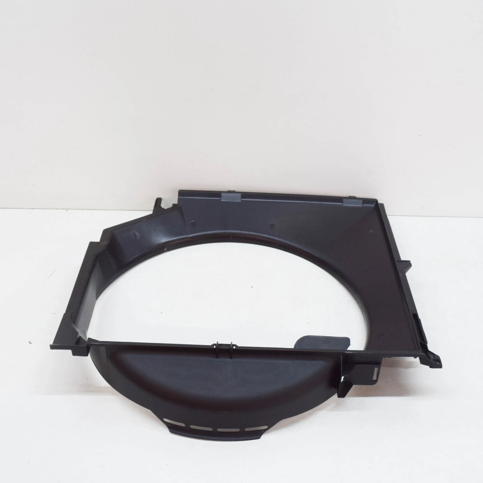 NEW BMW 3 E46 ENGINE COOLING FAN SHROUD 17111436259 2.2 PETROL ORIGINAL