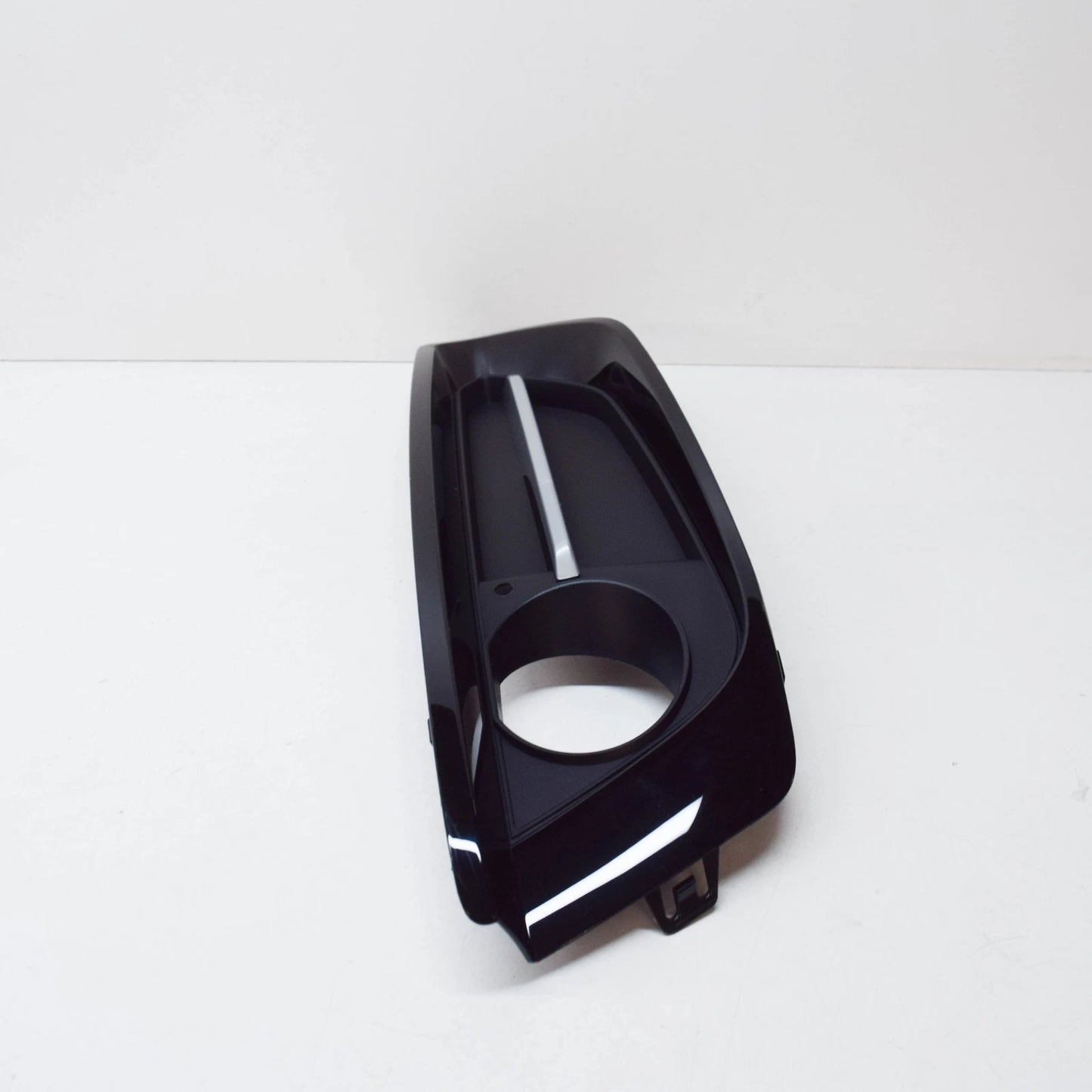 NEW BMW 2 F22 RIGHT FOG LIGHT CLOSED GRILLE SPORT 51117343732 2015 ORIGINAL