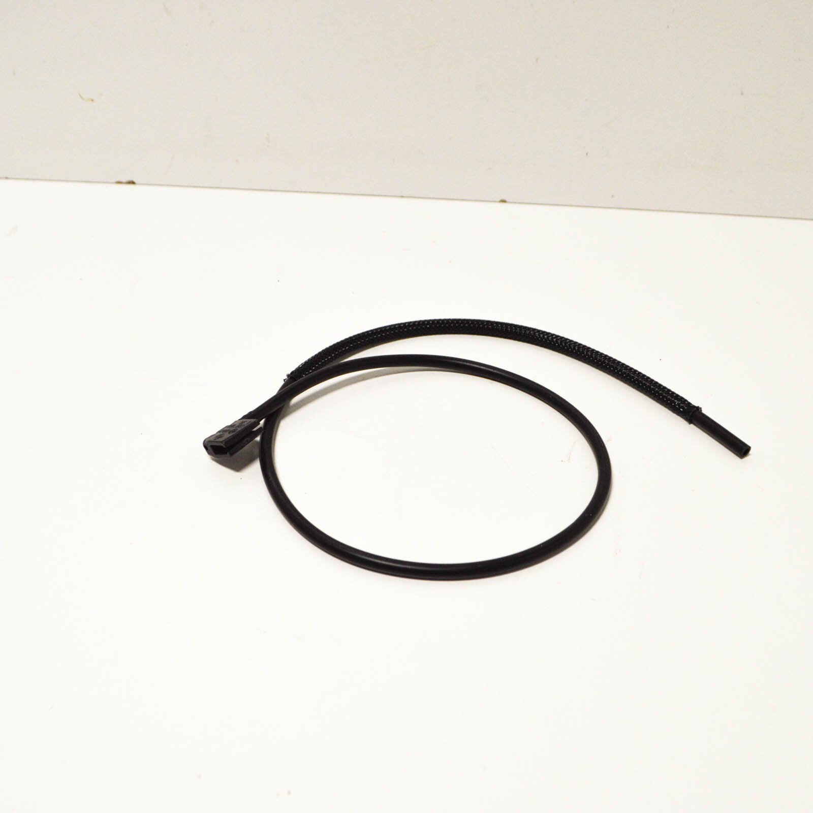 NEW MB VITO W639 FRONT RIGHT WIPER ARM NOZZLE HOSE A0008604947 ORIGINAL