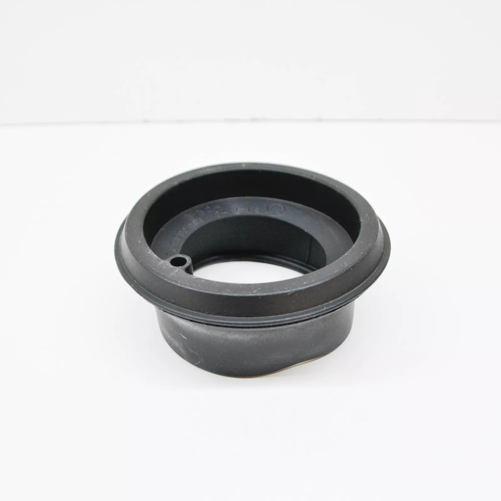 NEW BMW 5 E39 FILLER TUBE GASKET 51718174883 8174883 ORIGINAL