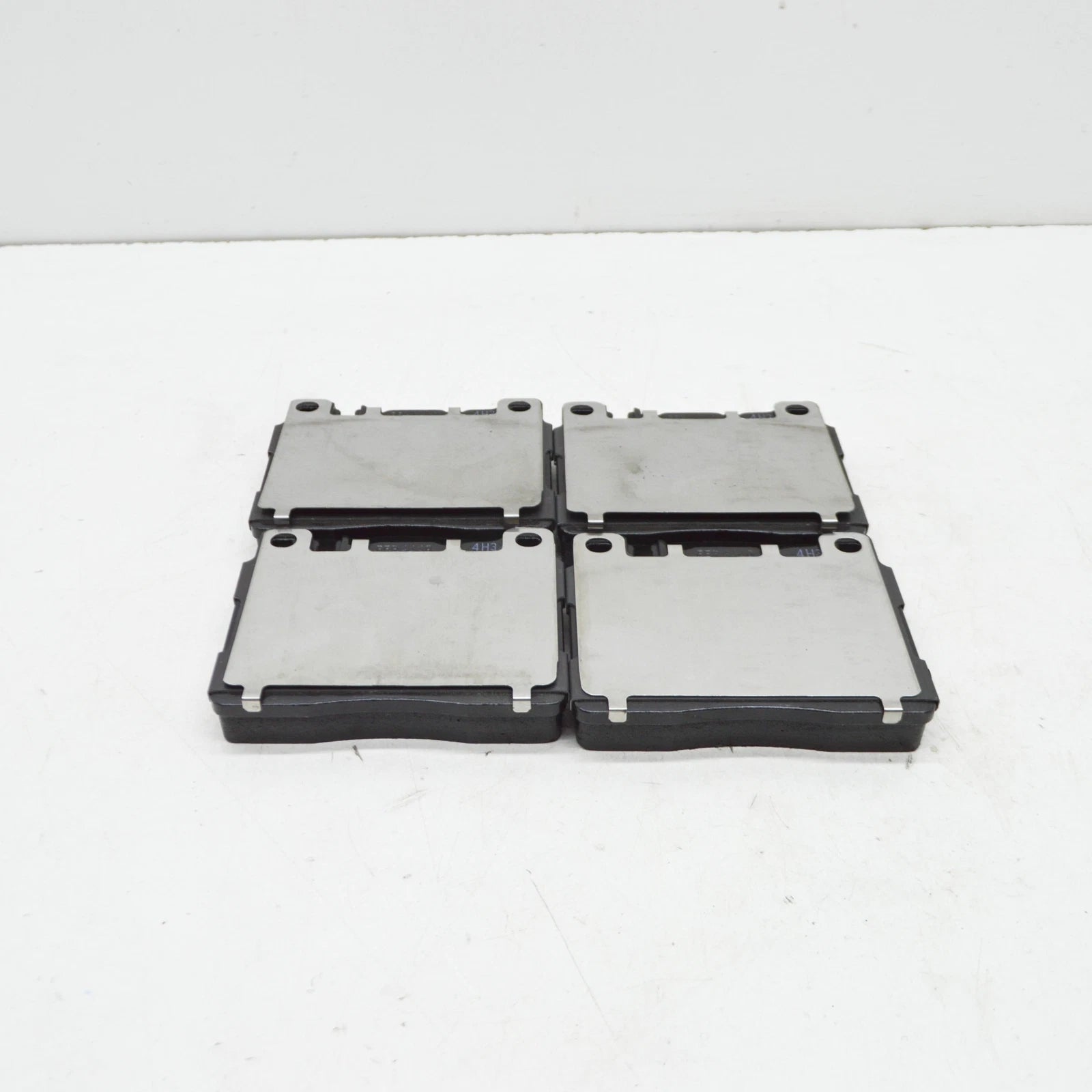 NEW MERCEDES-BENZ S W222 MAYBACH REAR BRAKE PADS SET A0074205120 ORIGINAL