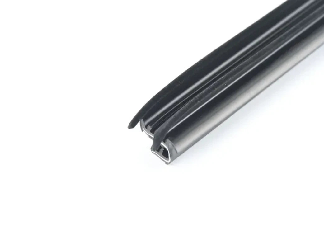 NEW BMW I8 I12 FRONT LEFT DOOR WINDOW STRIP 7312989 51337312989 ORIGINAL