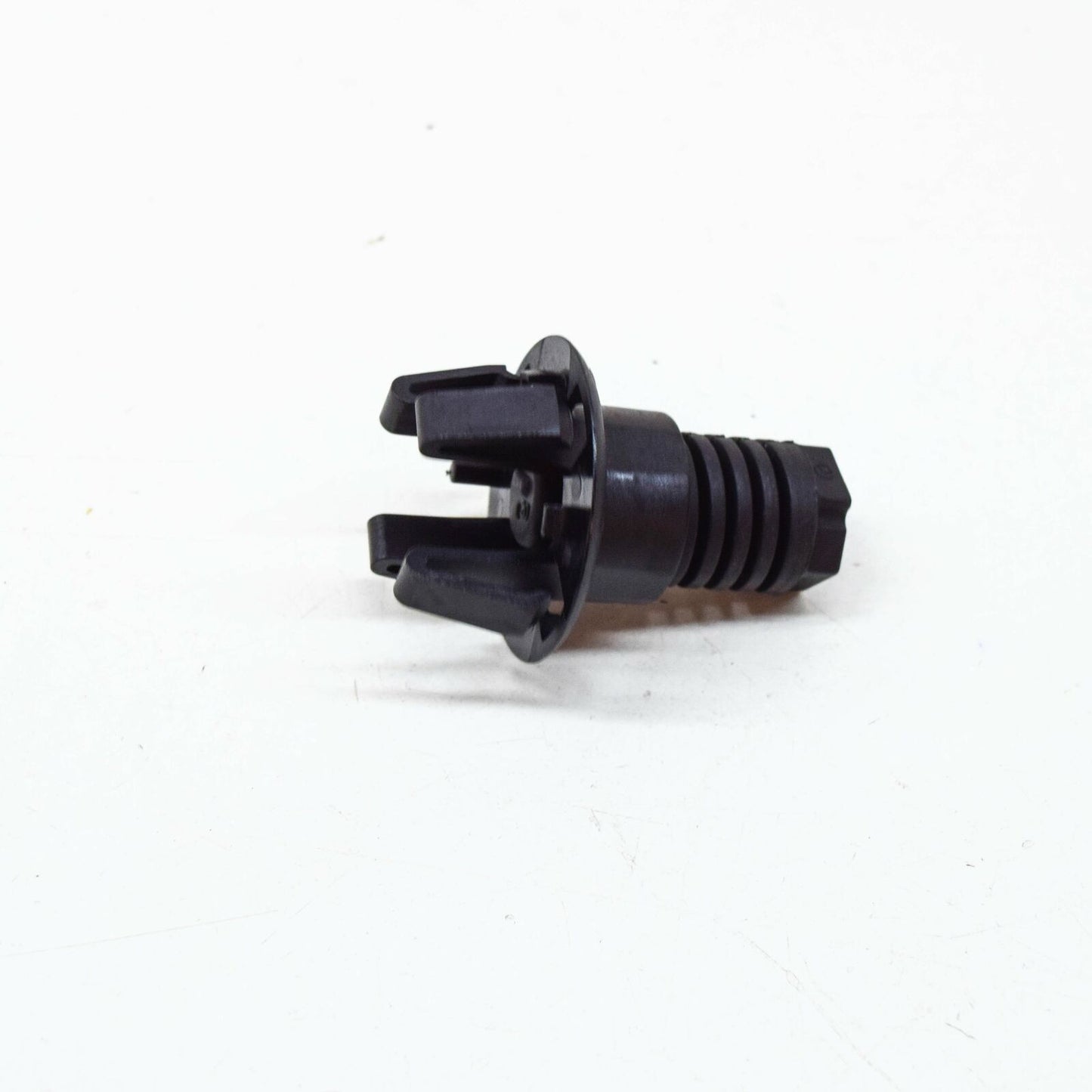 NEW MB CLA SHOOTING BRAKE X117 FRONT BONNET HOOD STOP BUFFER A0019982740