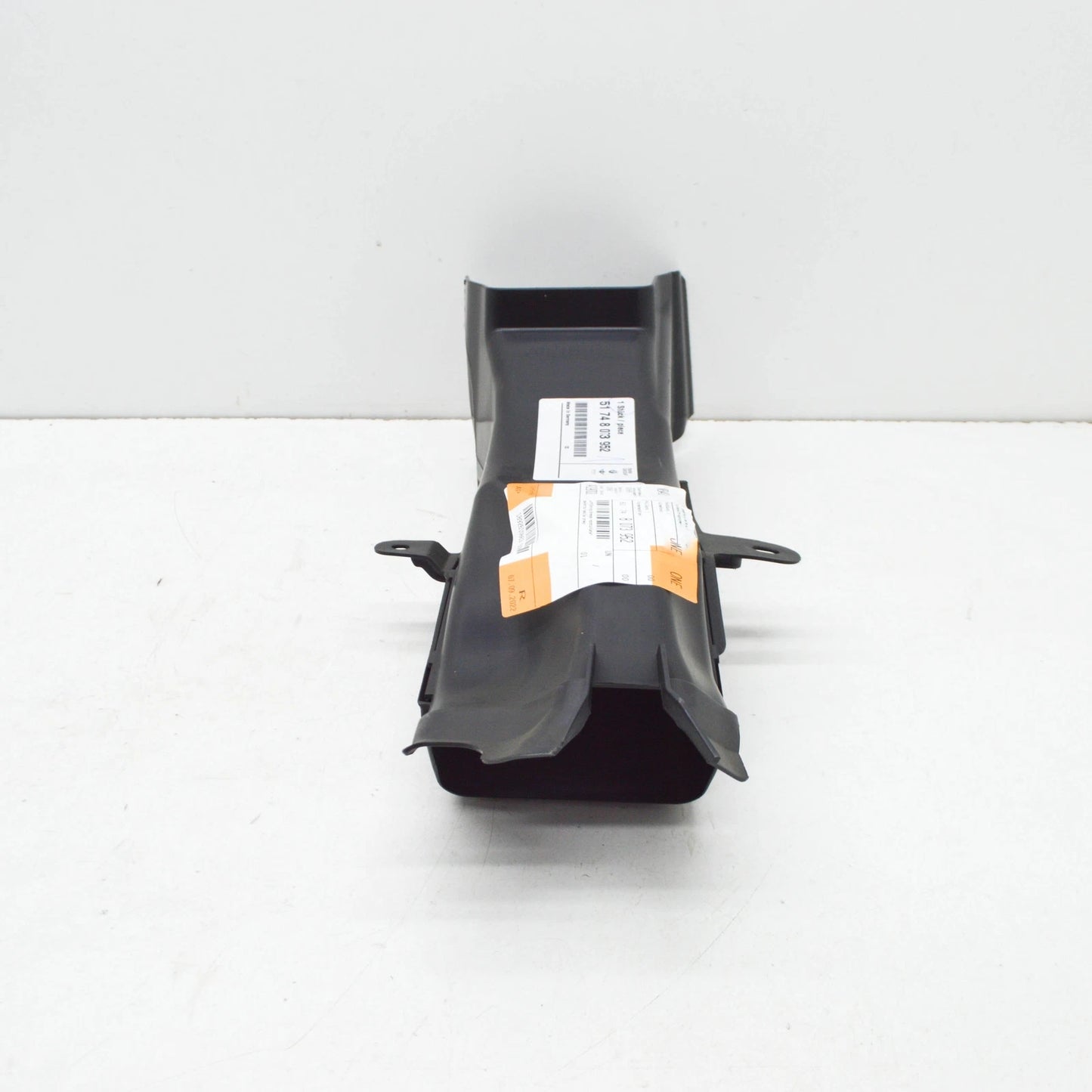 NEW BMW 7 G12 FRONT RIGHT BRAKE AIR DUCT 51748073952 8073952 ORIGINAL