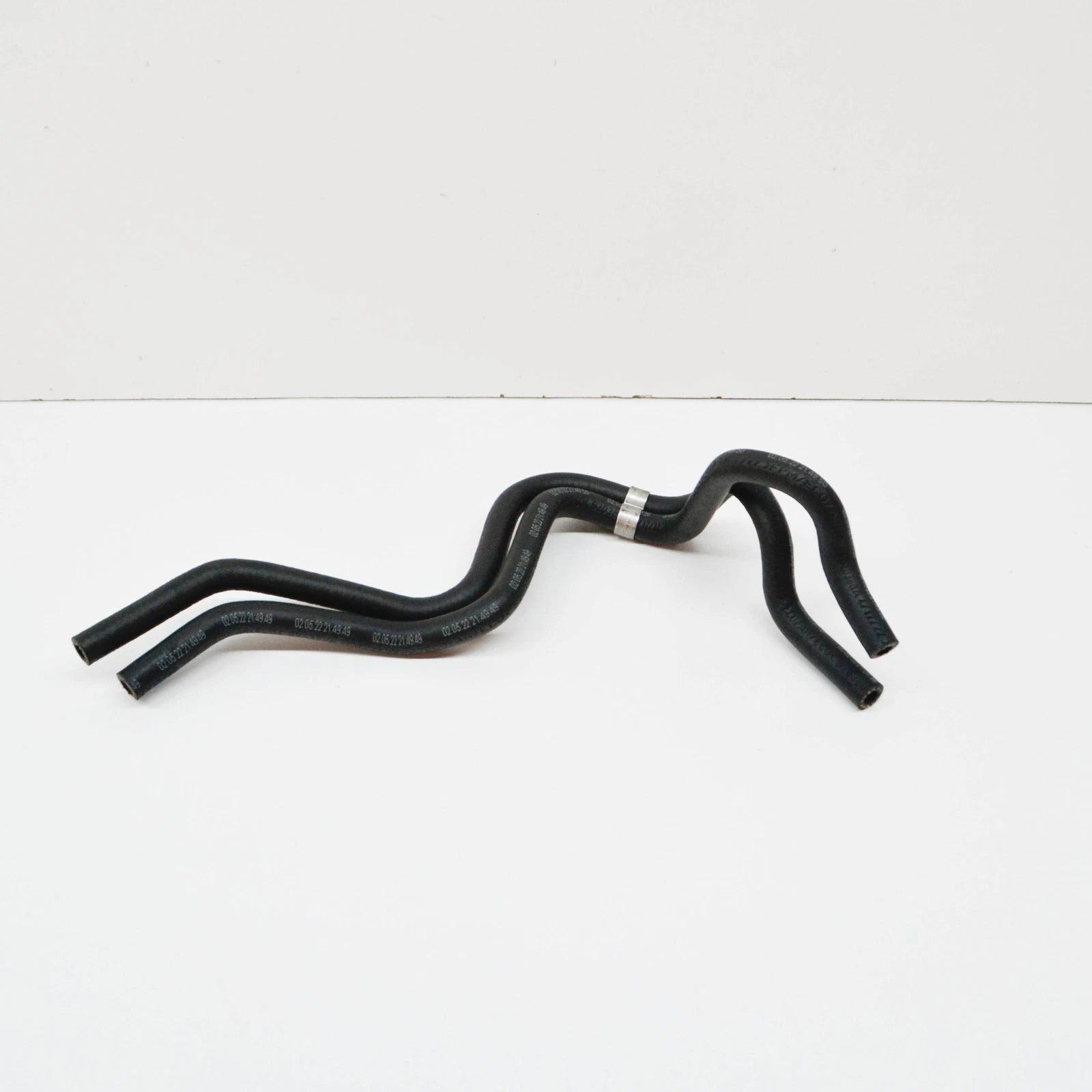 NEW AUDI A3 8L FEED-RETURN FUEL PIPE SET 1J0130307T ORIGINAL