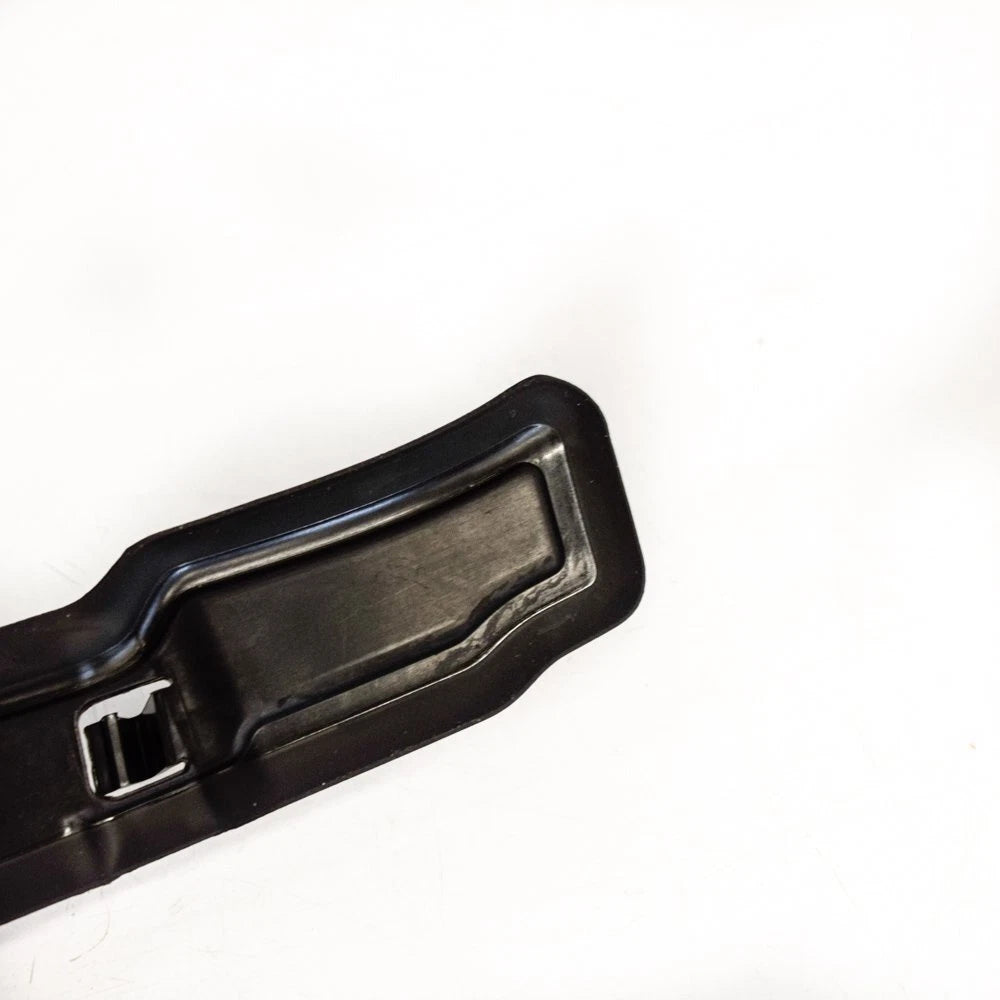 NEW VOLKSWAGEN BEETLE A5 FRONT RIGHT FENDER END PLATE 5C5821112 ORIGINAL